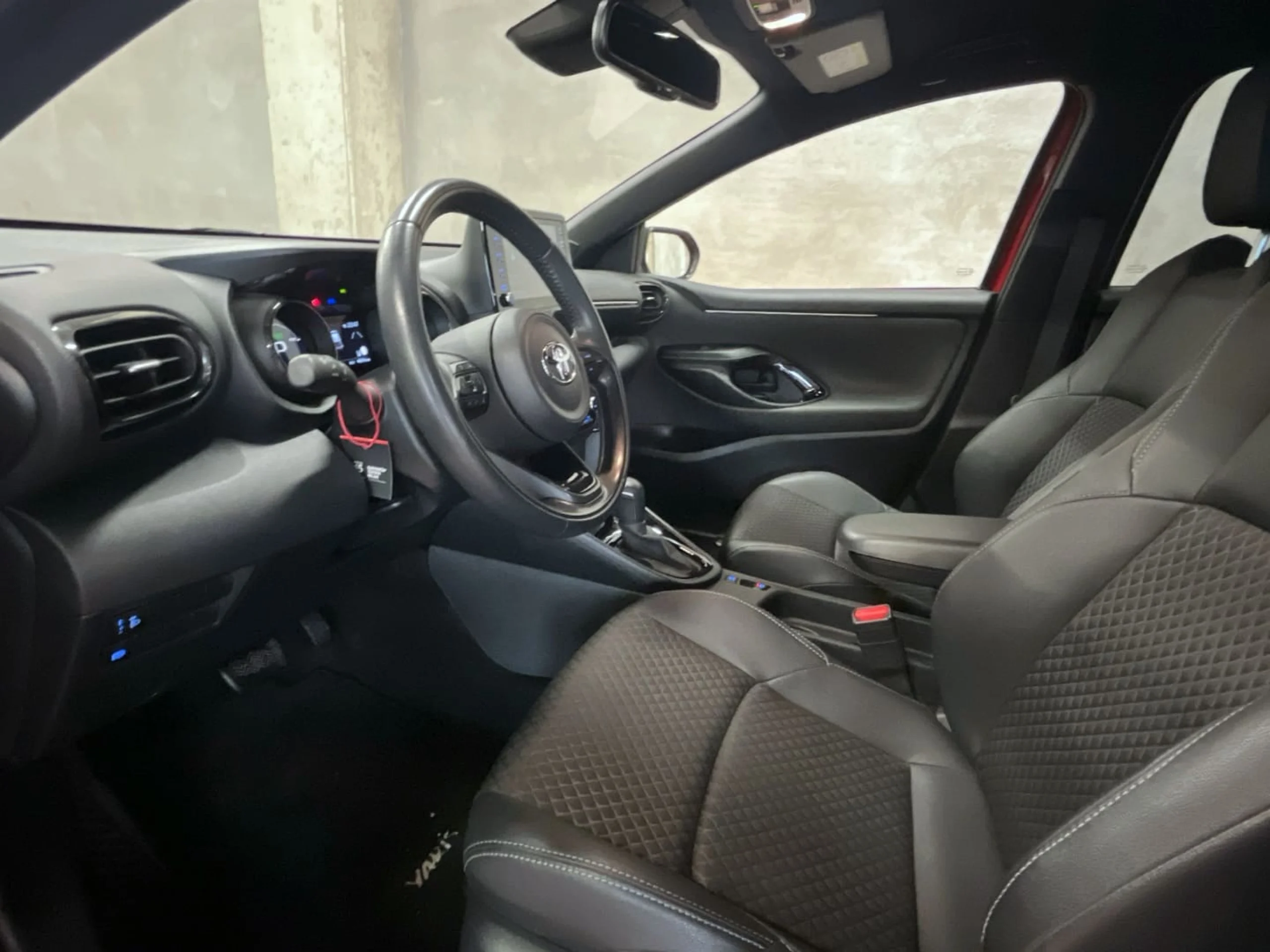 Toyota Yaris 120H Style - Foto 11