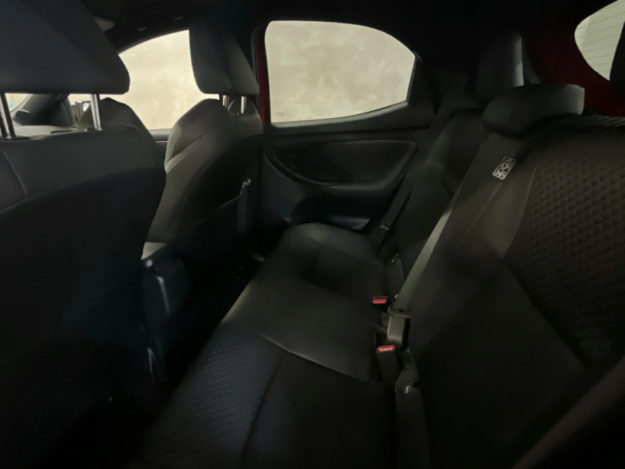 Toyota Yaris 120H Style - Foto 8