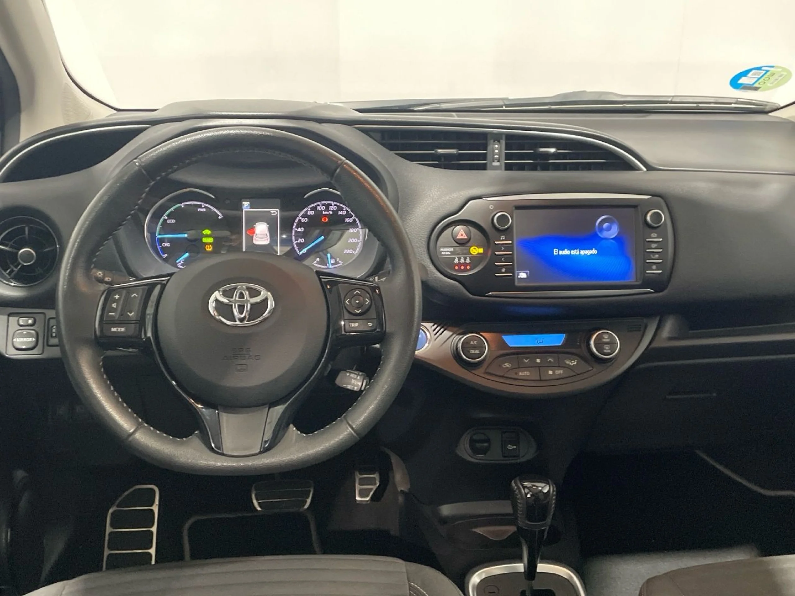 Toyota Yaris Feel 120H - Foto 11