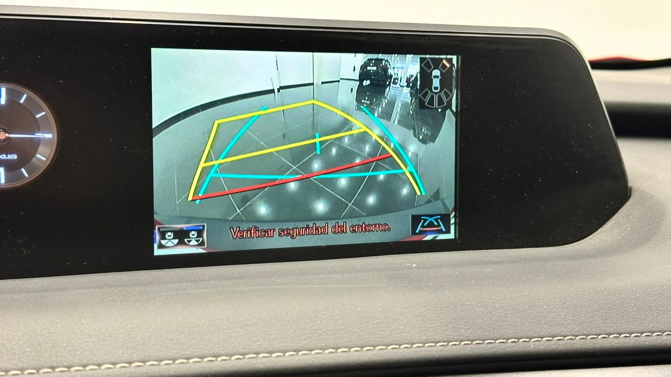 Lexus UX 250h UX250H STYLE 2WD - Foto 17