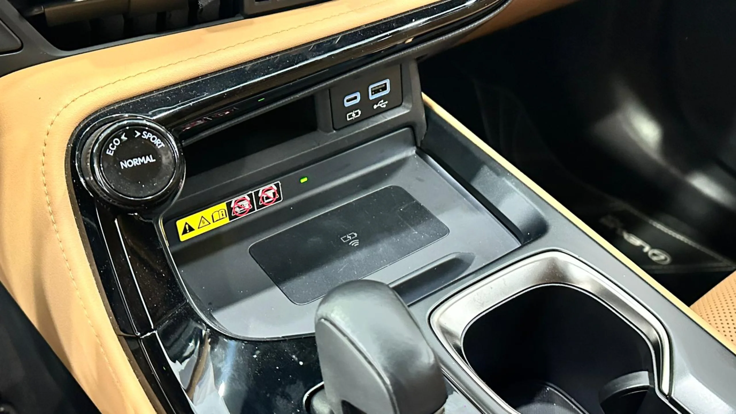 Lexus NX 450h+ NX450H+  4WD EXECUTIVE - Foto 21