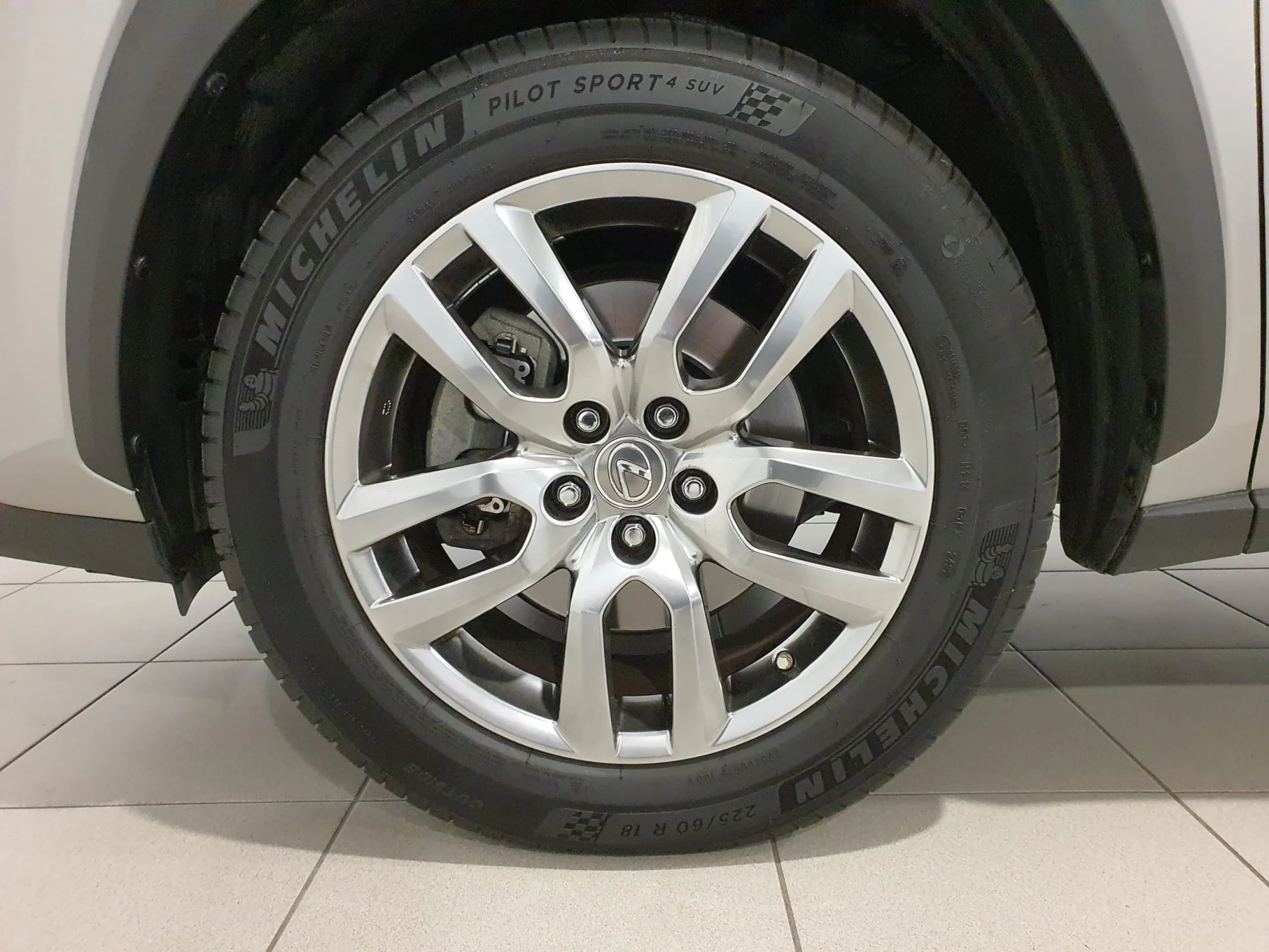 Lexus NX 300h NX300H EXECUTIVE 4WD - Foto 5