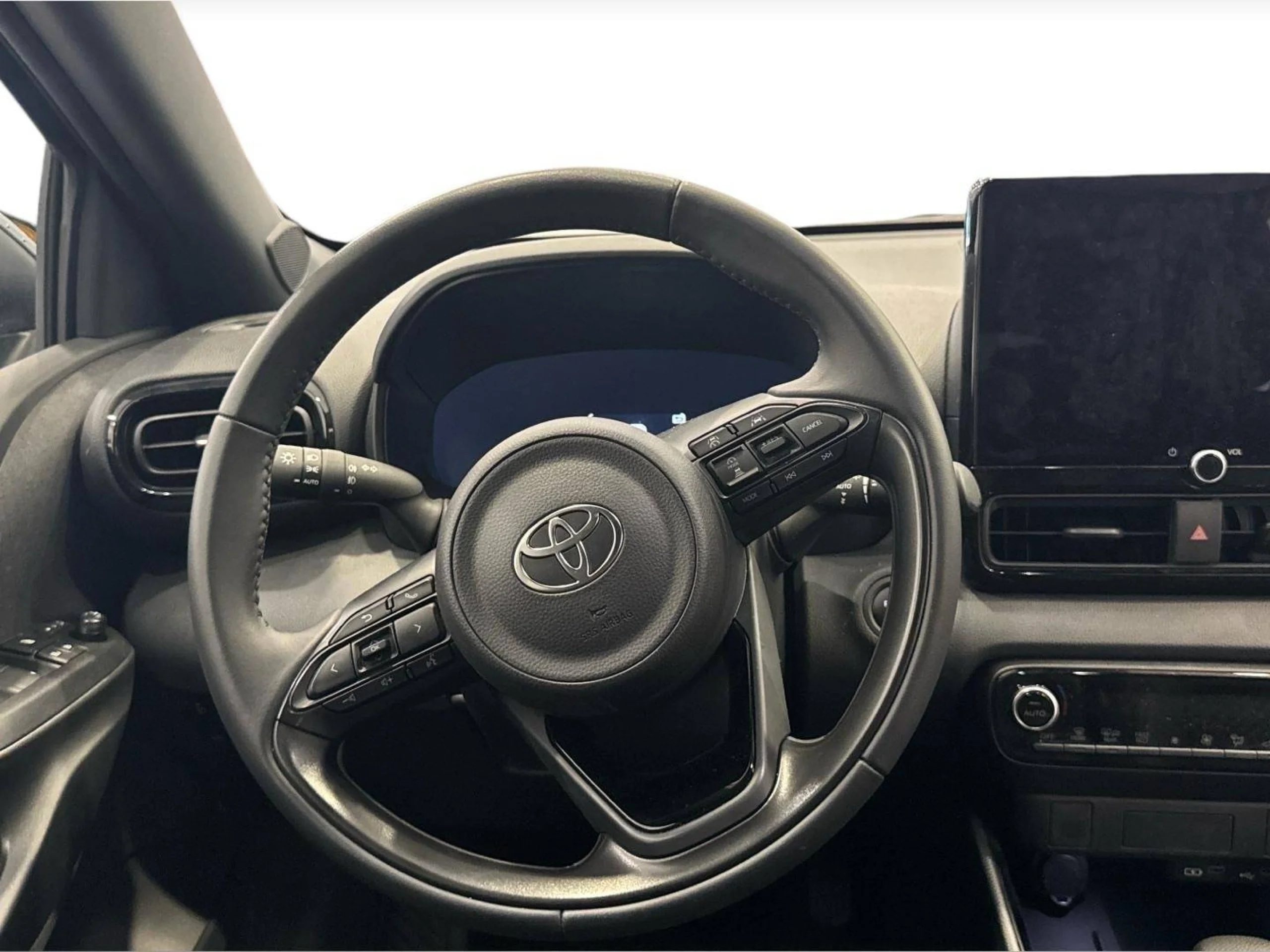 Toyota Yaris 120H STYLE - Foto 12