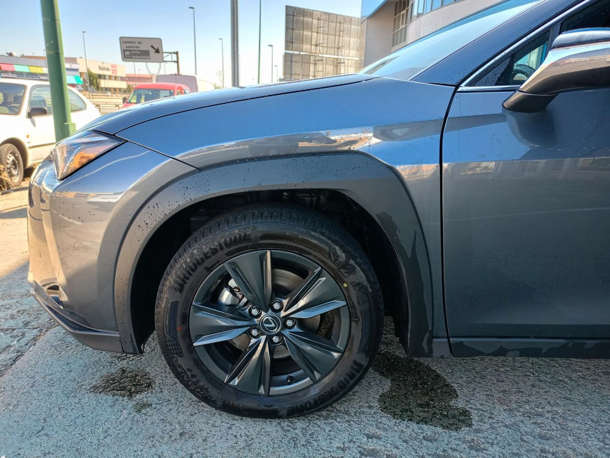 Lexus UX300h UX+ 2WD - Foto 3