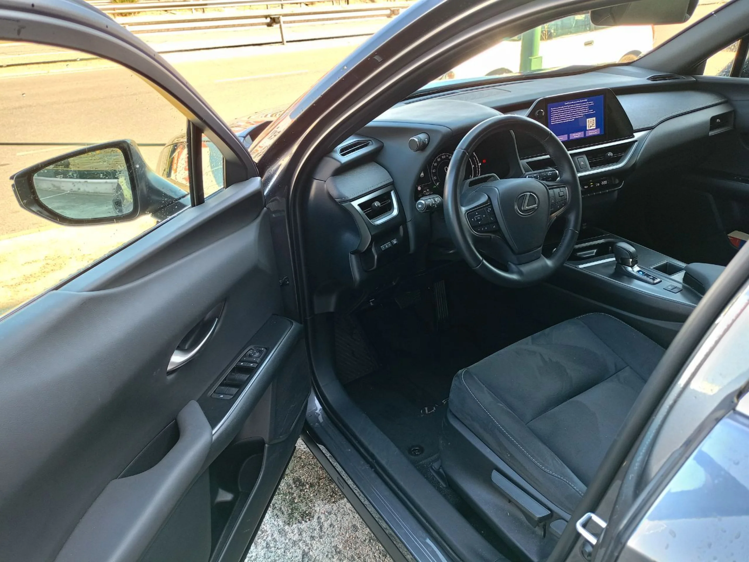 Lexus UX300h UX+ 2WD - Foto 5