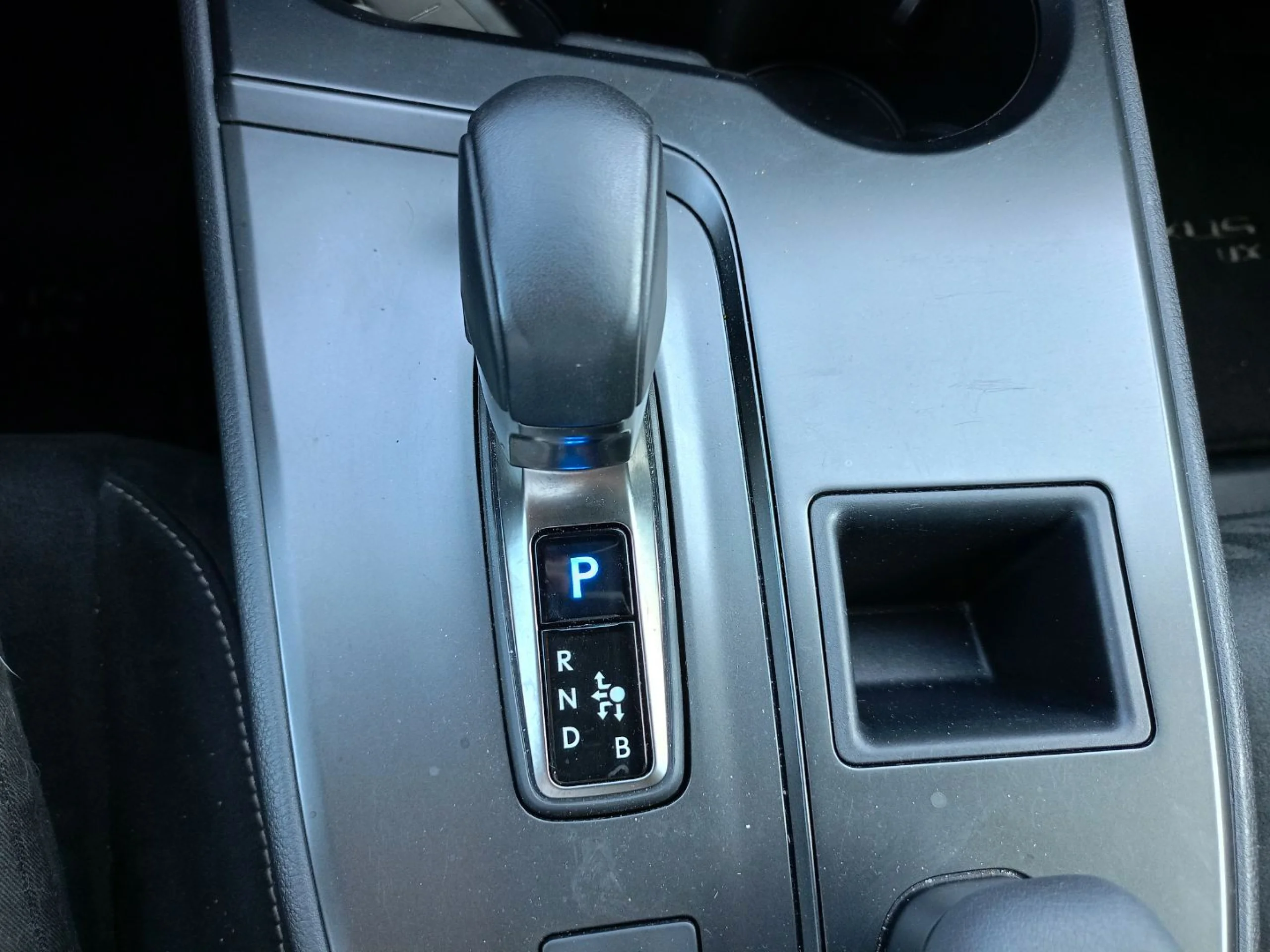 Lexus UX300h UX+ 2WD - Foto 11