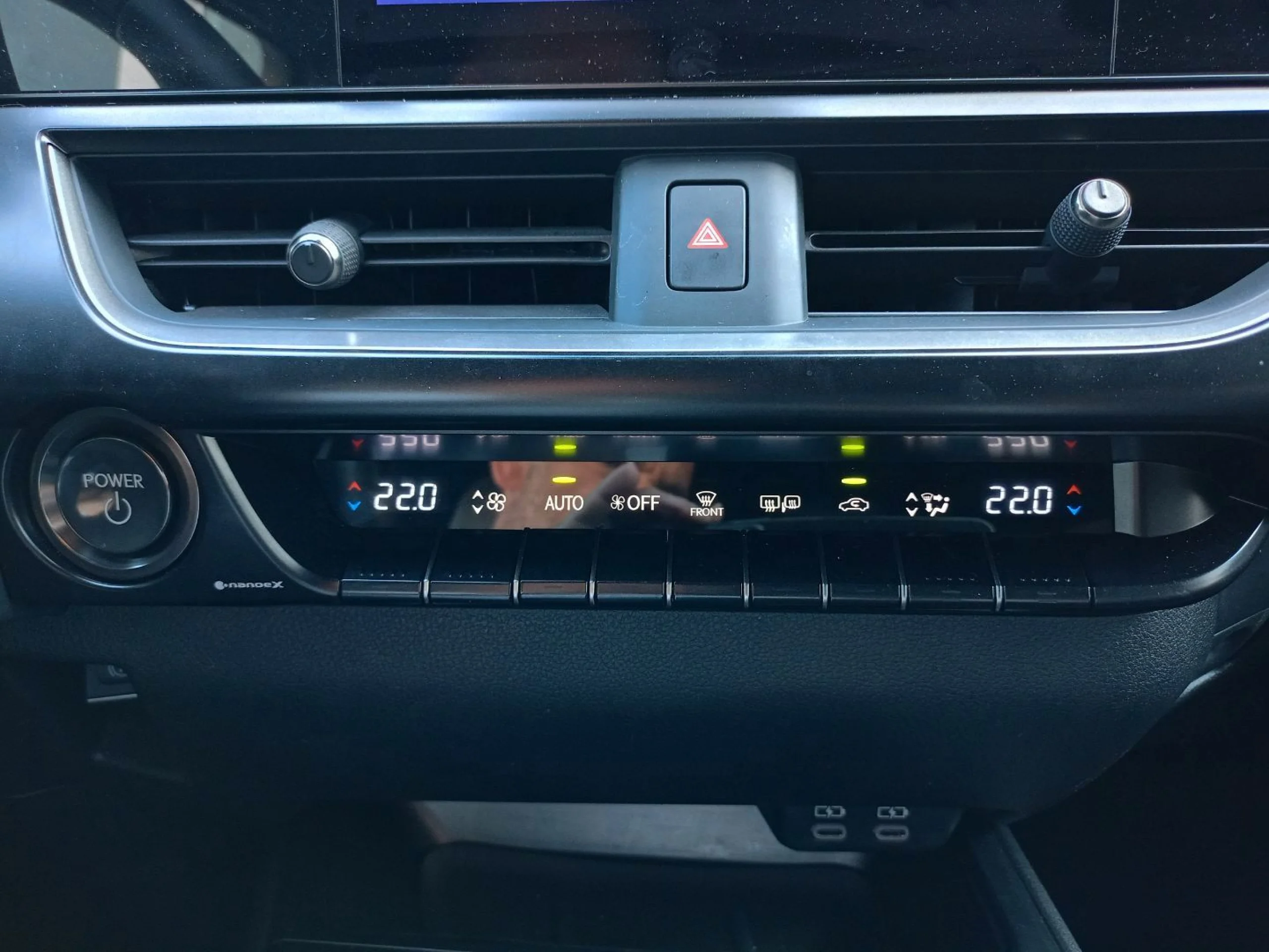 Lexus UX300h UX+ 2WD - Foto 13