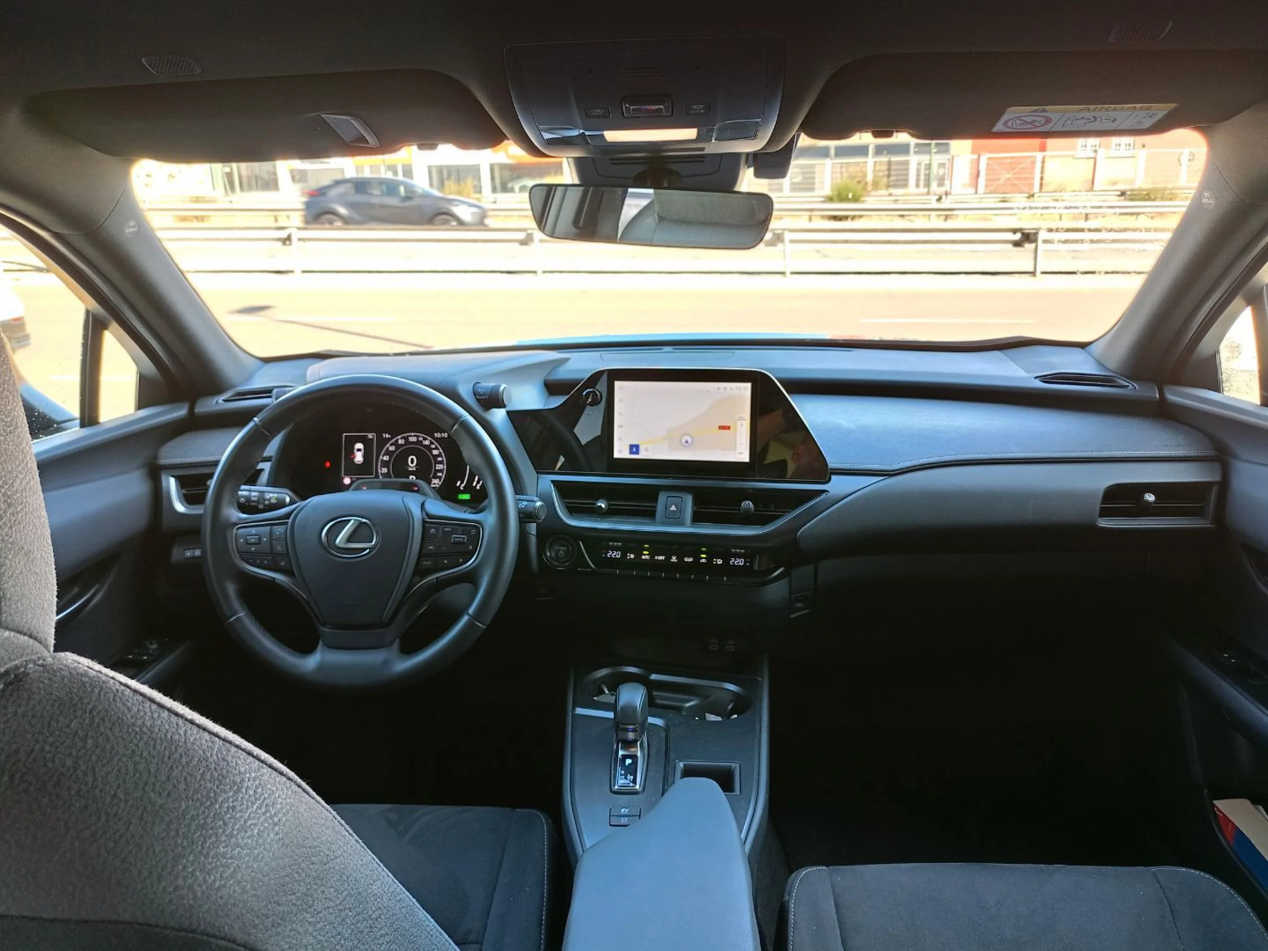 Lexus UX300h UX+ 2WD - Foto 16