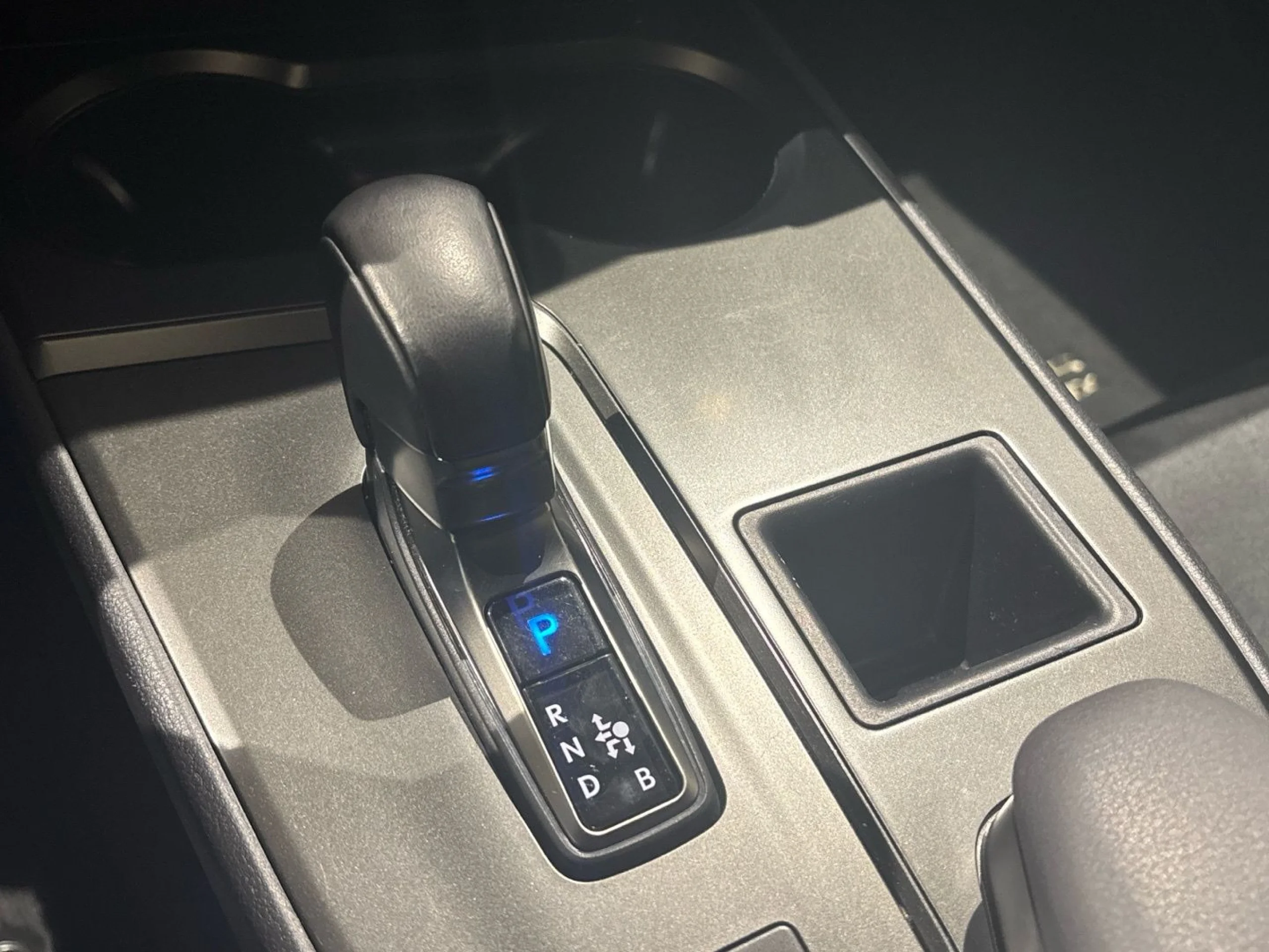 Lexus UX300h UX+ 2WD - Foto 14