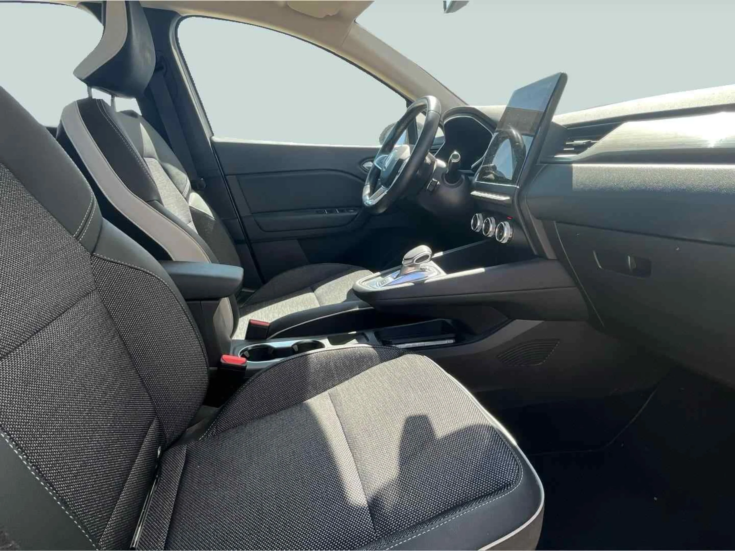Renault Captur E-TECH PLUG IN HYBRID - Foto 9