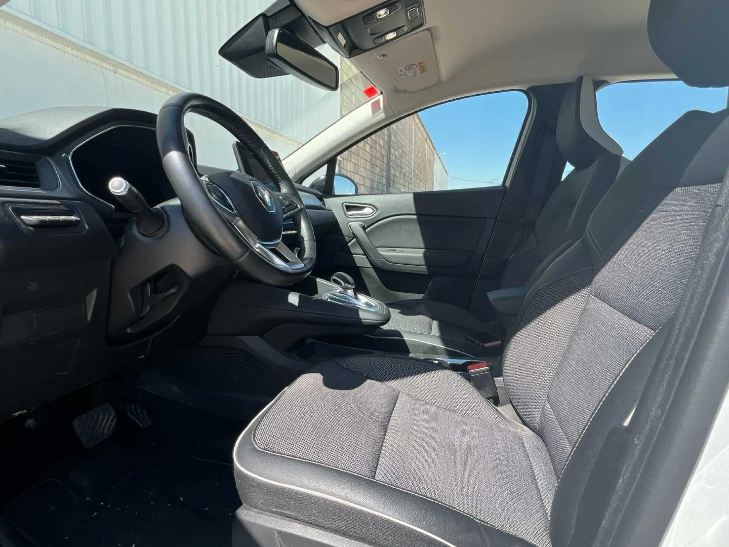 Renault Captur E-TECH PLUG IN HYBRID - Foto 10