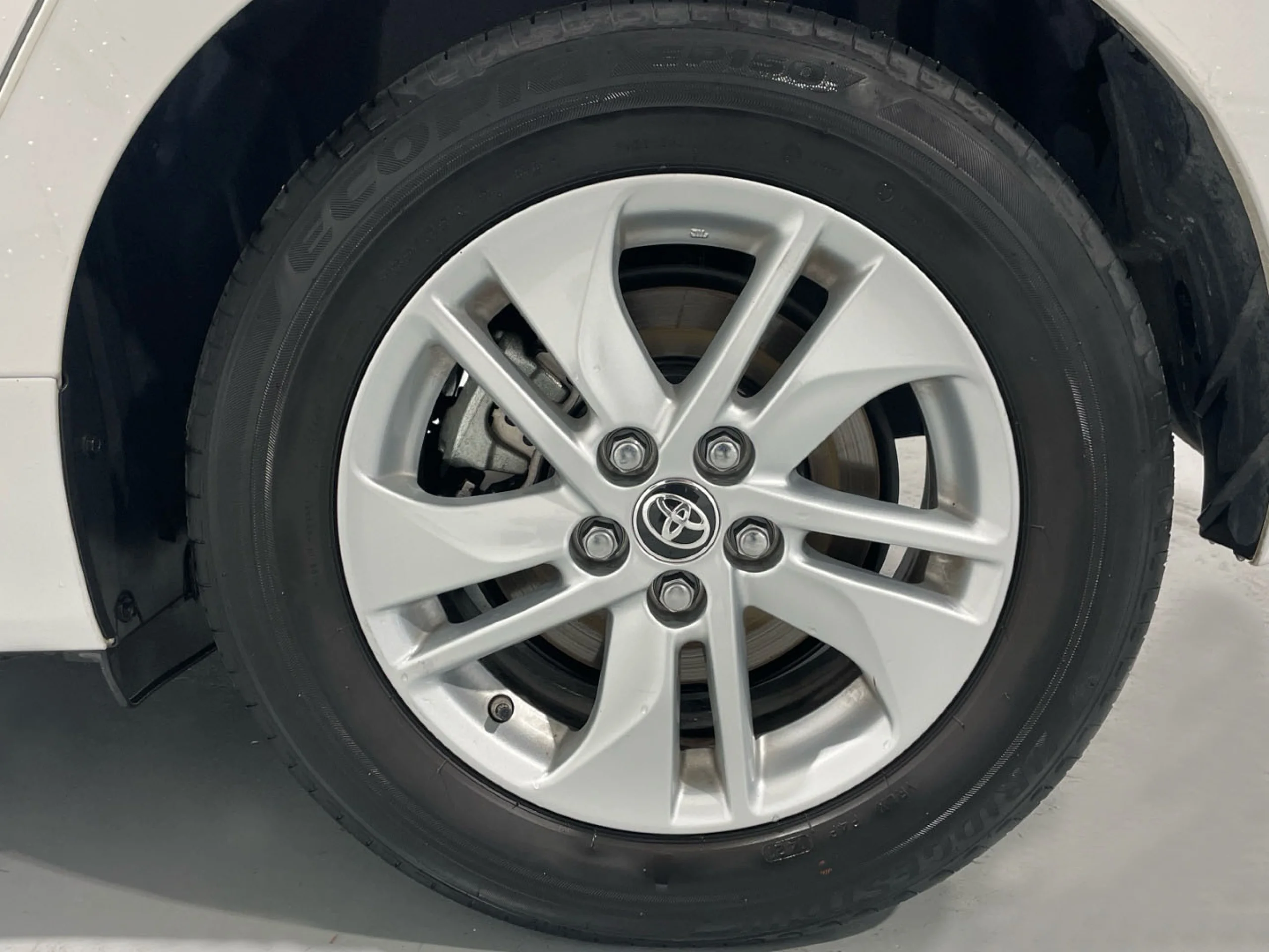 Toyota Yaris Business Plus 120H - Foto 3