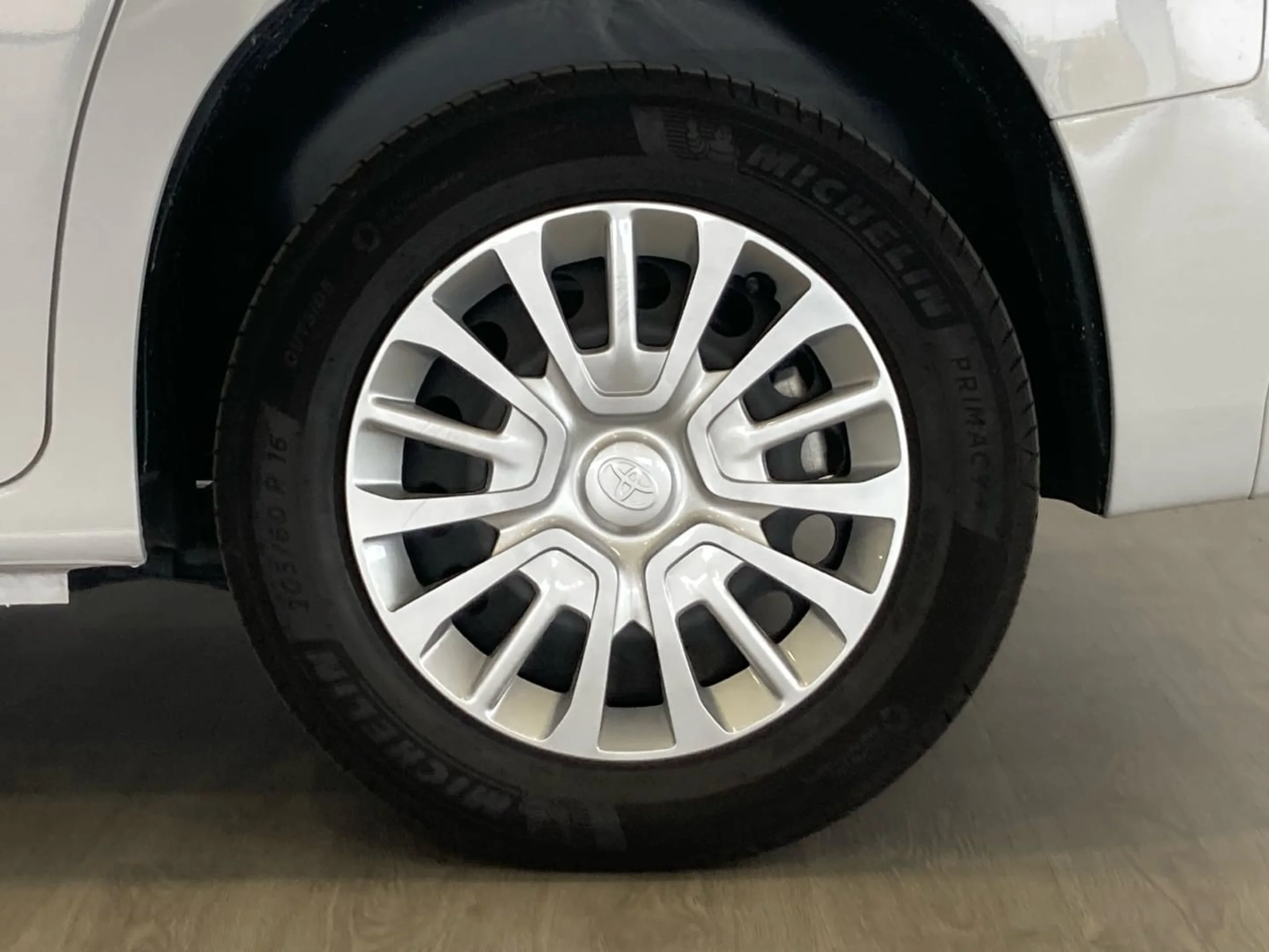 Toyota Proace City Verso Combi VX L1 1.5D 100CV - Foto 6