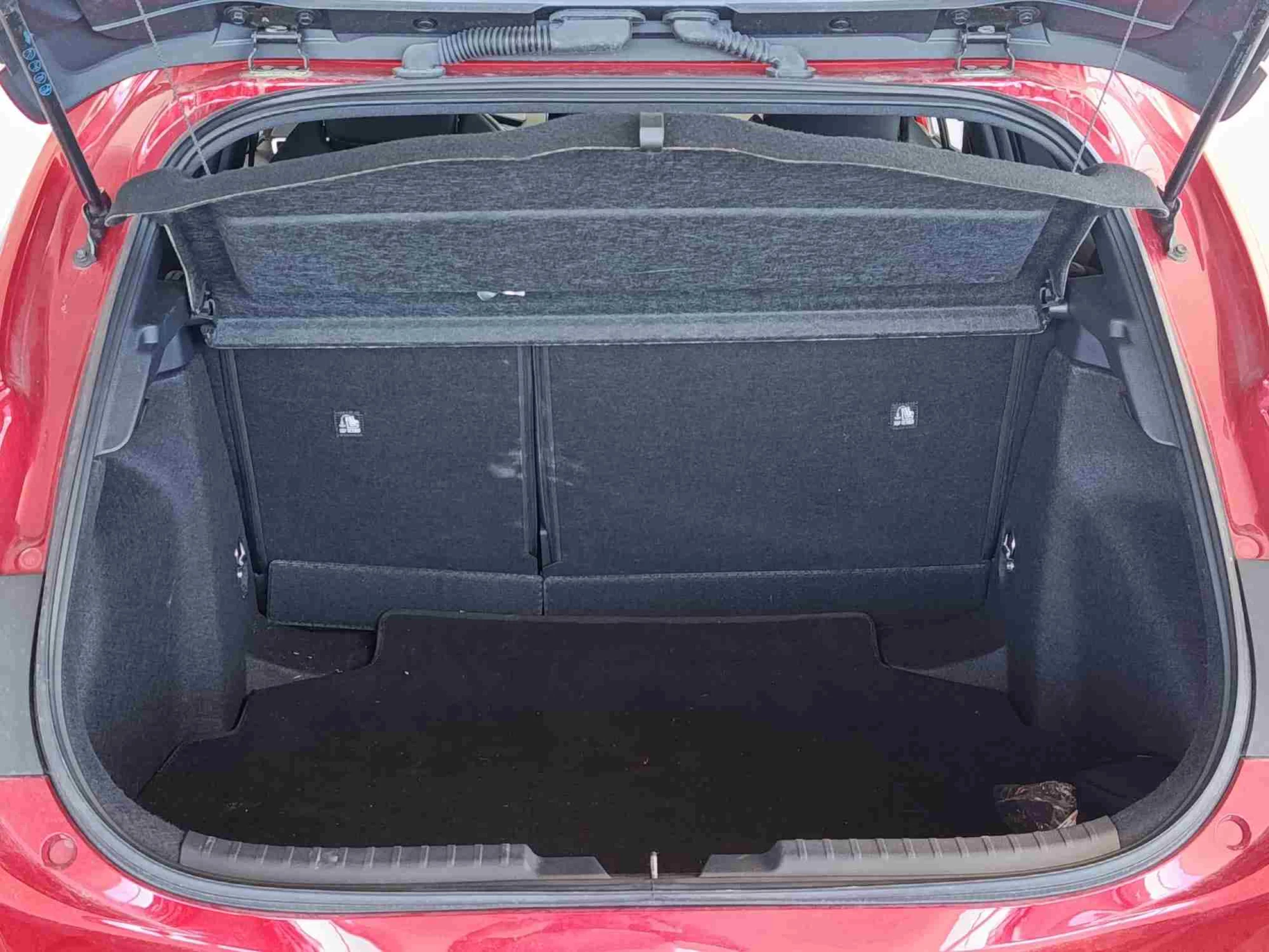 Toyota Corolla 140H GR Sport - Foto 7