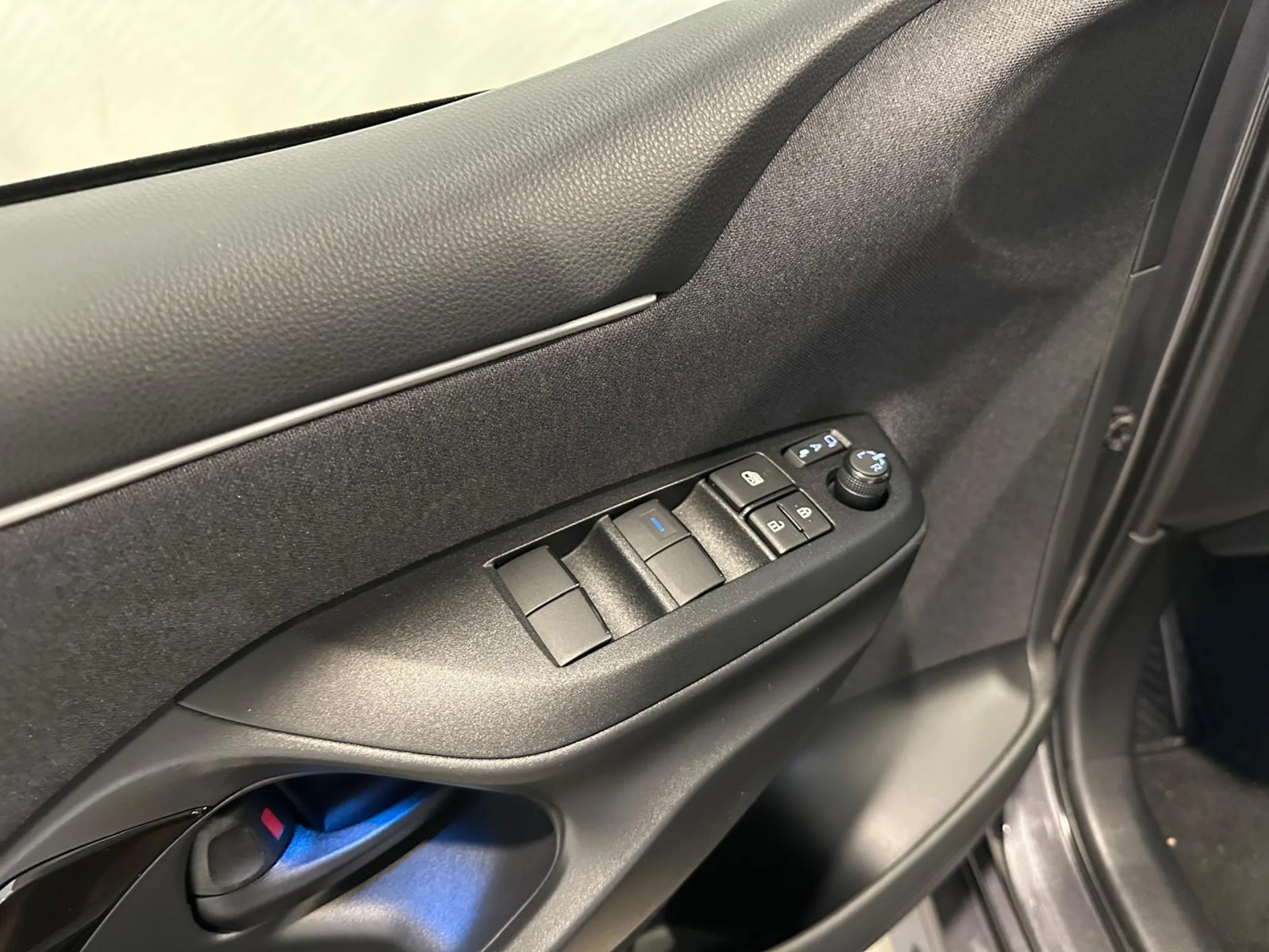 Toyota Yaris 1.5 120h Style Plus - Foto 13