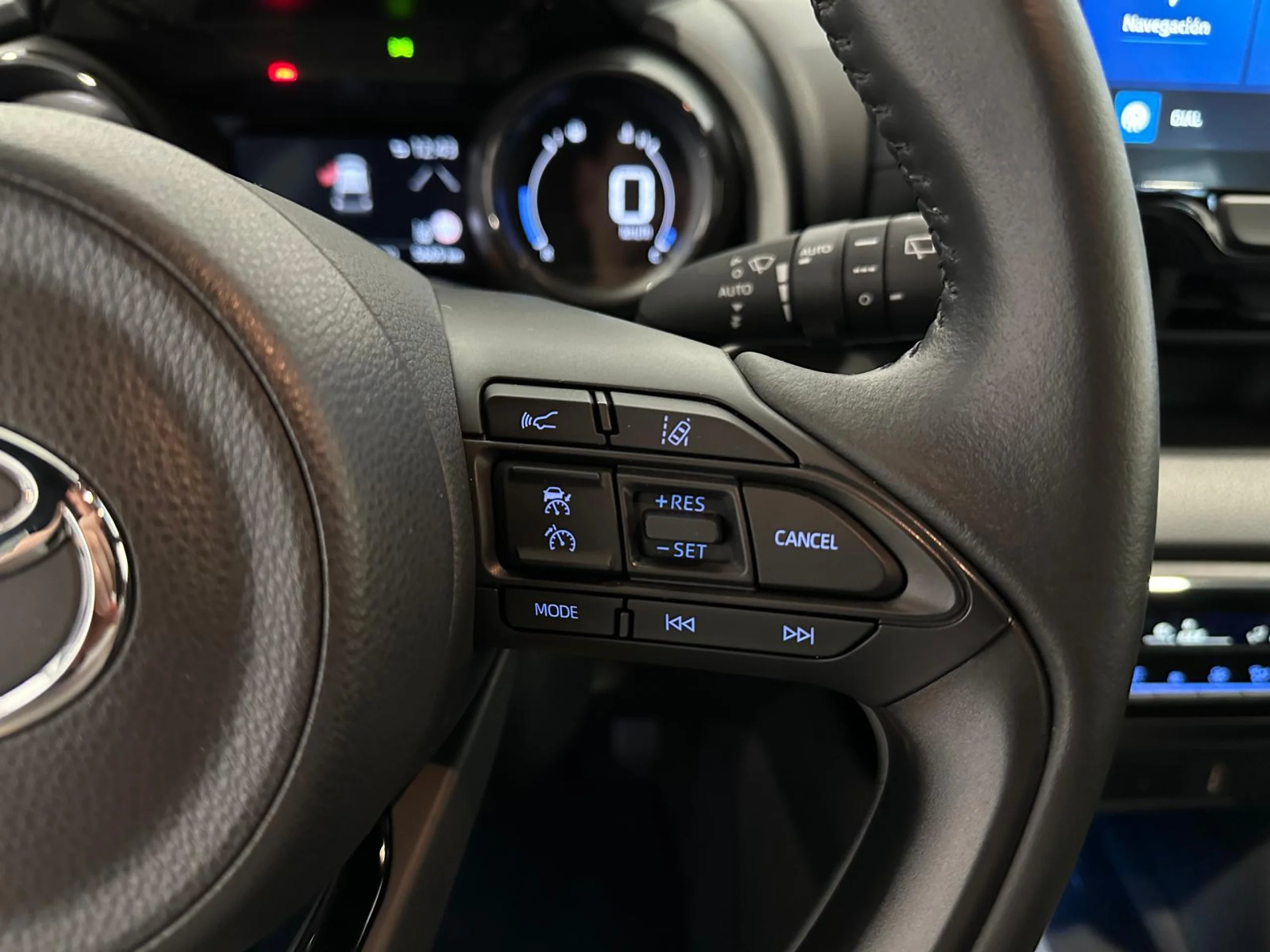 Toyota Yaris 1.5 120h Style Plus - Foto 14