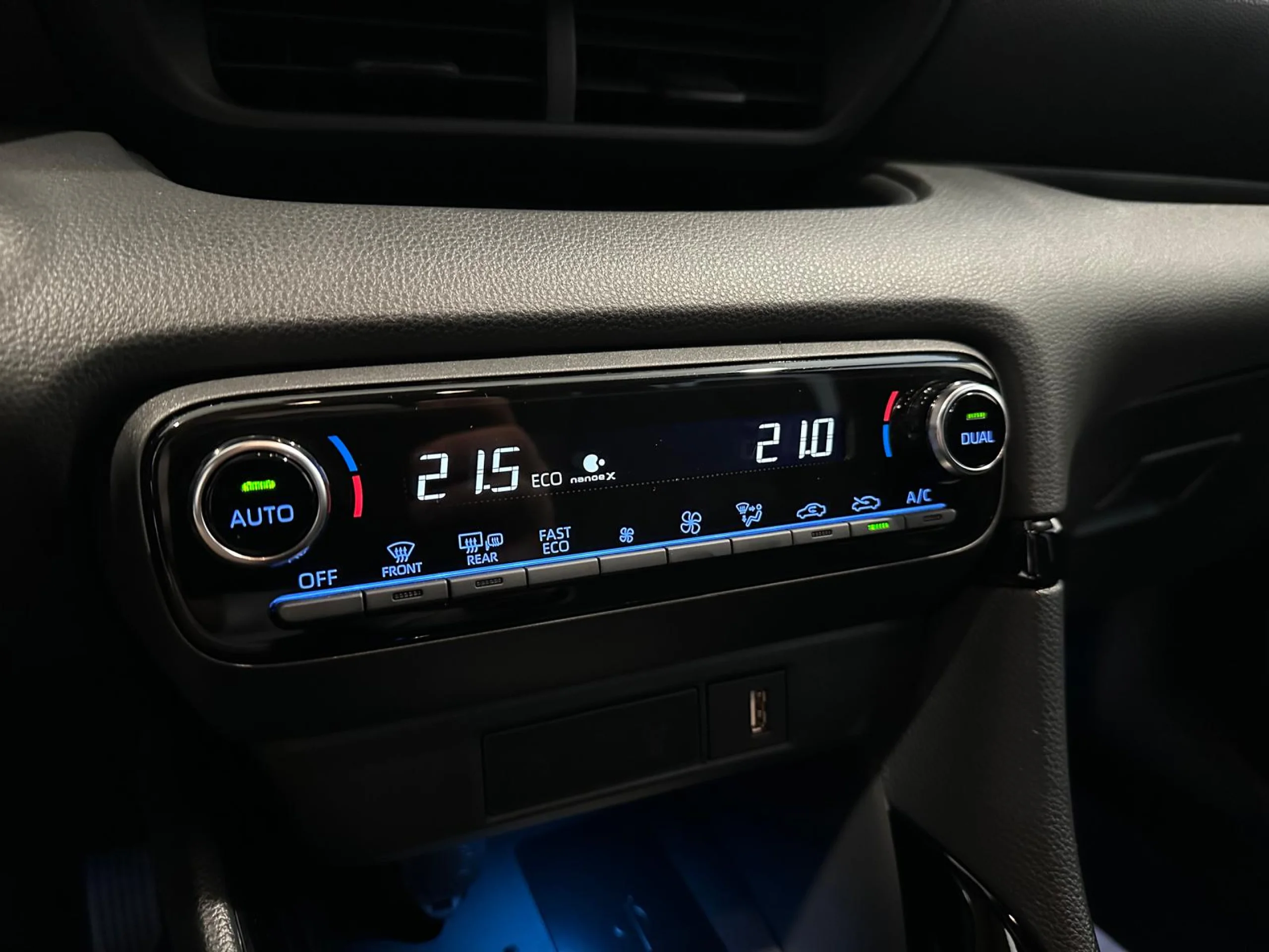 Toyota Yaris 1.5 120h Style Plus - Foto 17