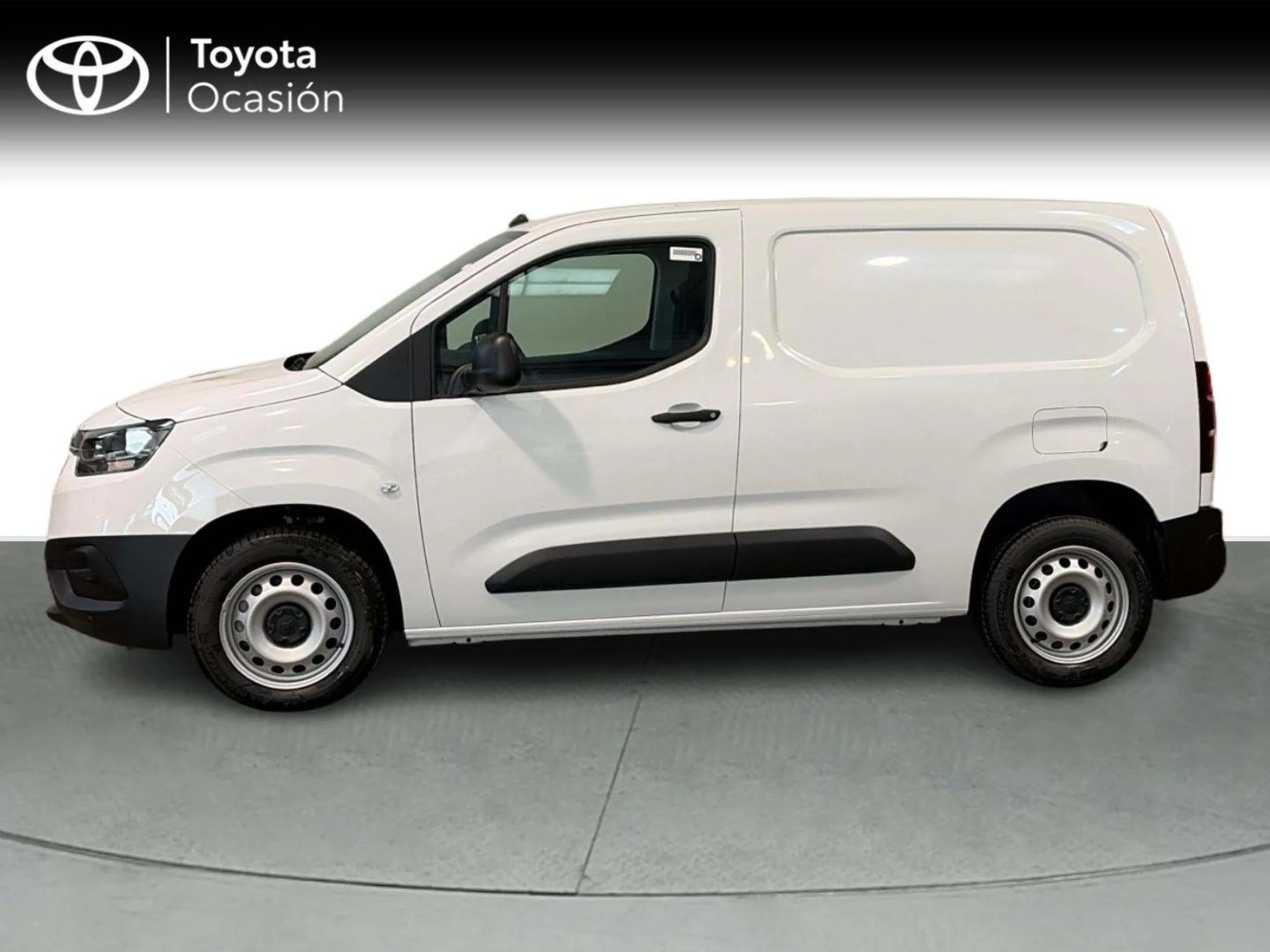Toyota Proace City Van 1.5D 130CV 6MT GX Plus - Foto 14