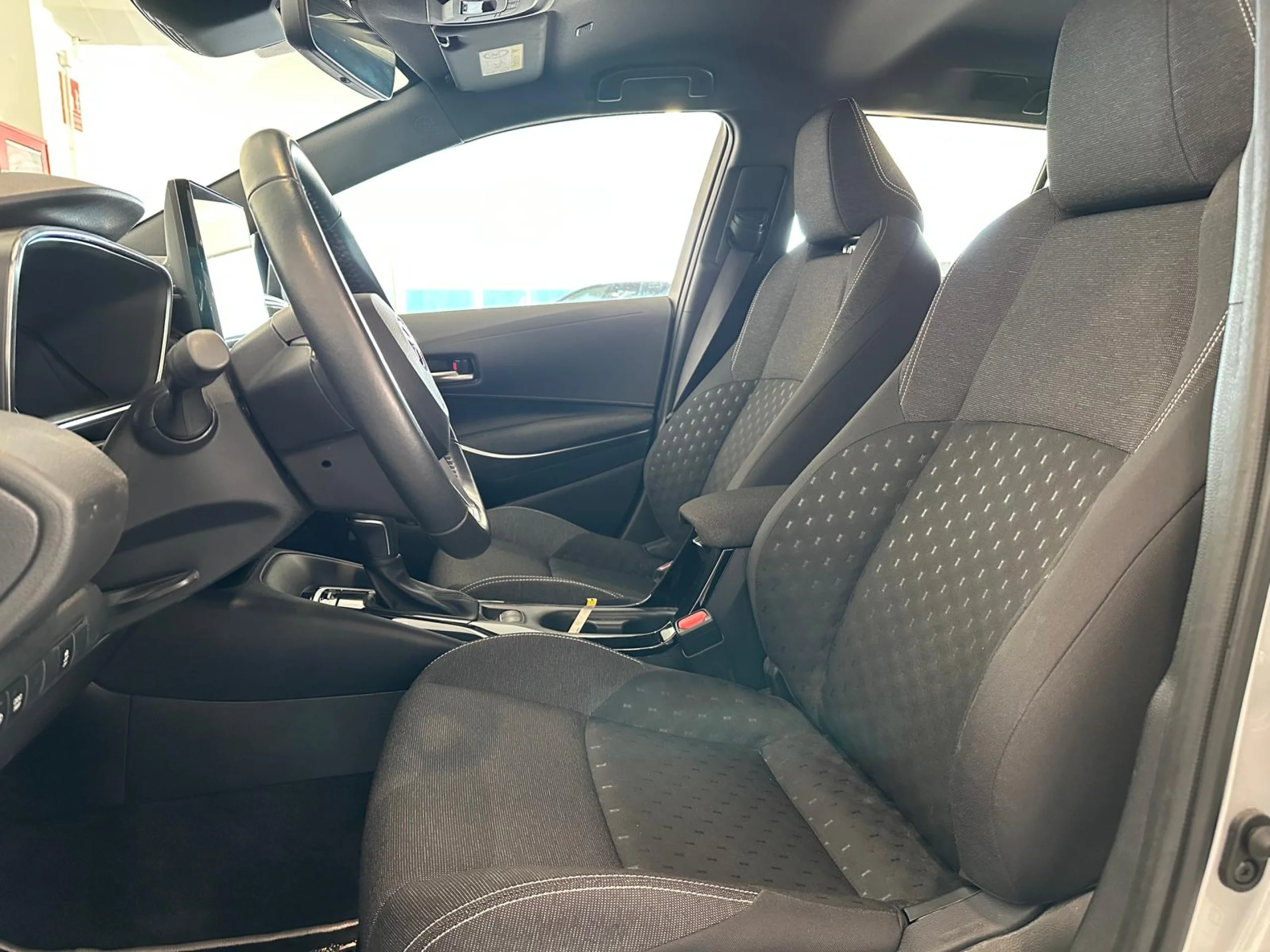 Toyota Corolla TS 140h Active Plus - Foto 6