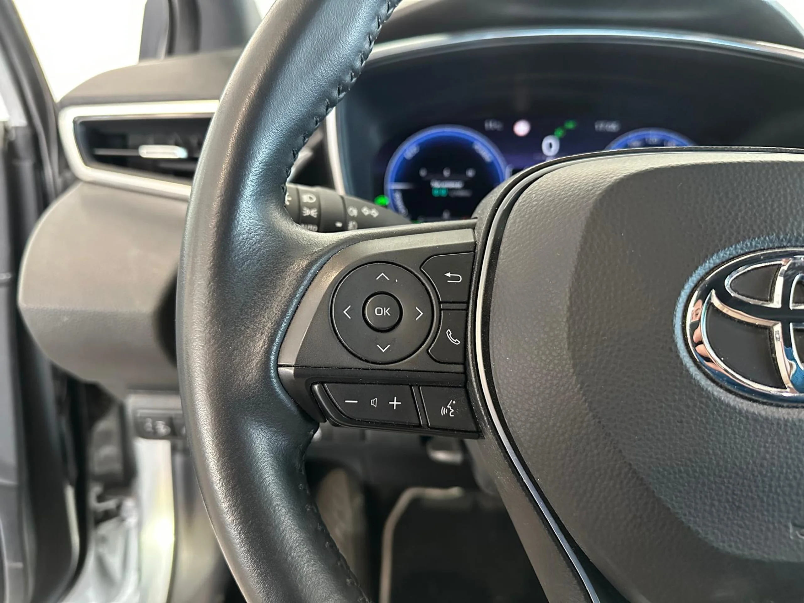 Toyota Corolla TS 140h Active Plus - Foto 10