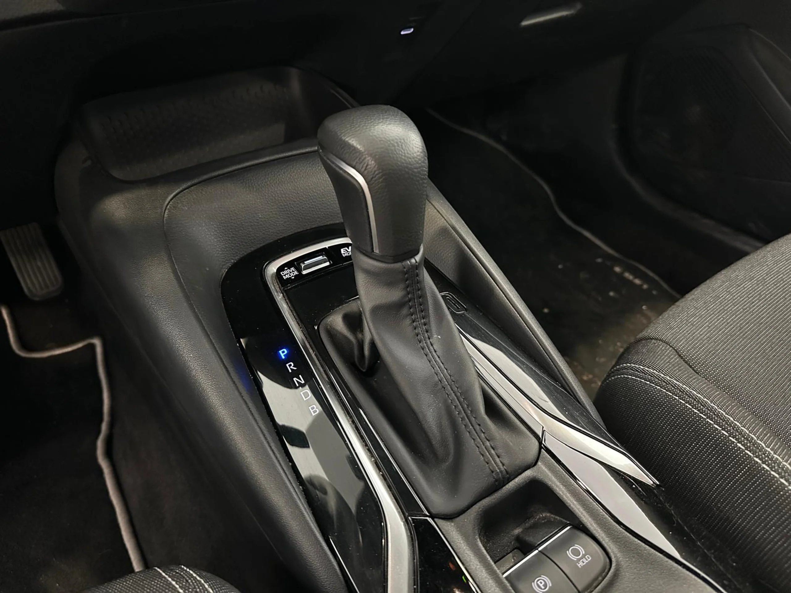 Toyota Corolla TS 140h Active Plus - Foto 16