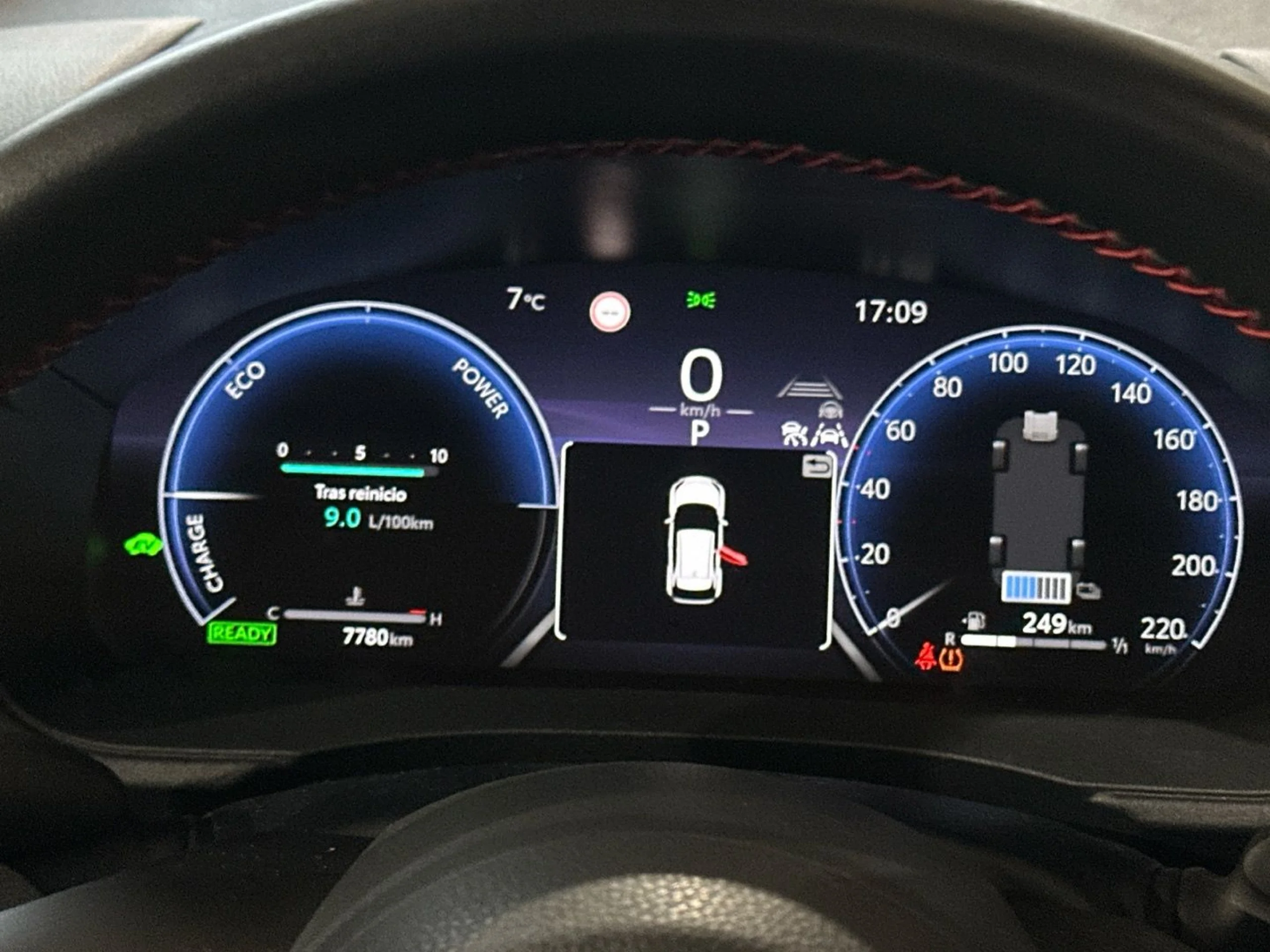 Toyota Yaris Cross 130H GR Sport Plus - Foto 11