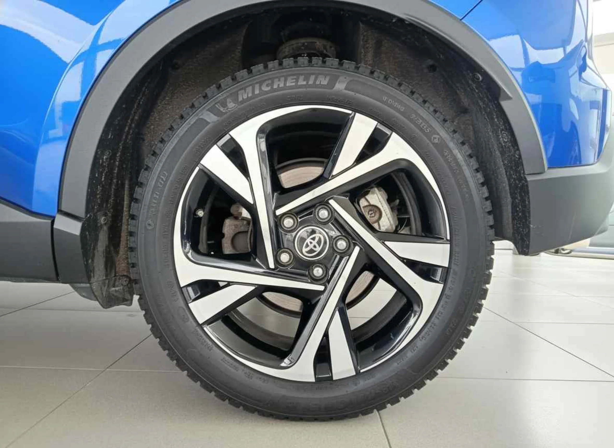 Toyota C-HR 125H Advance - Foto 6