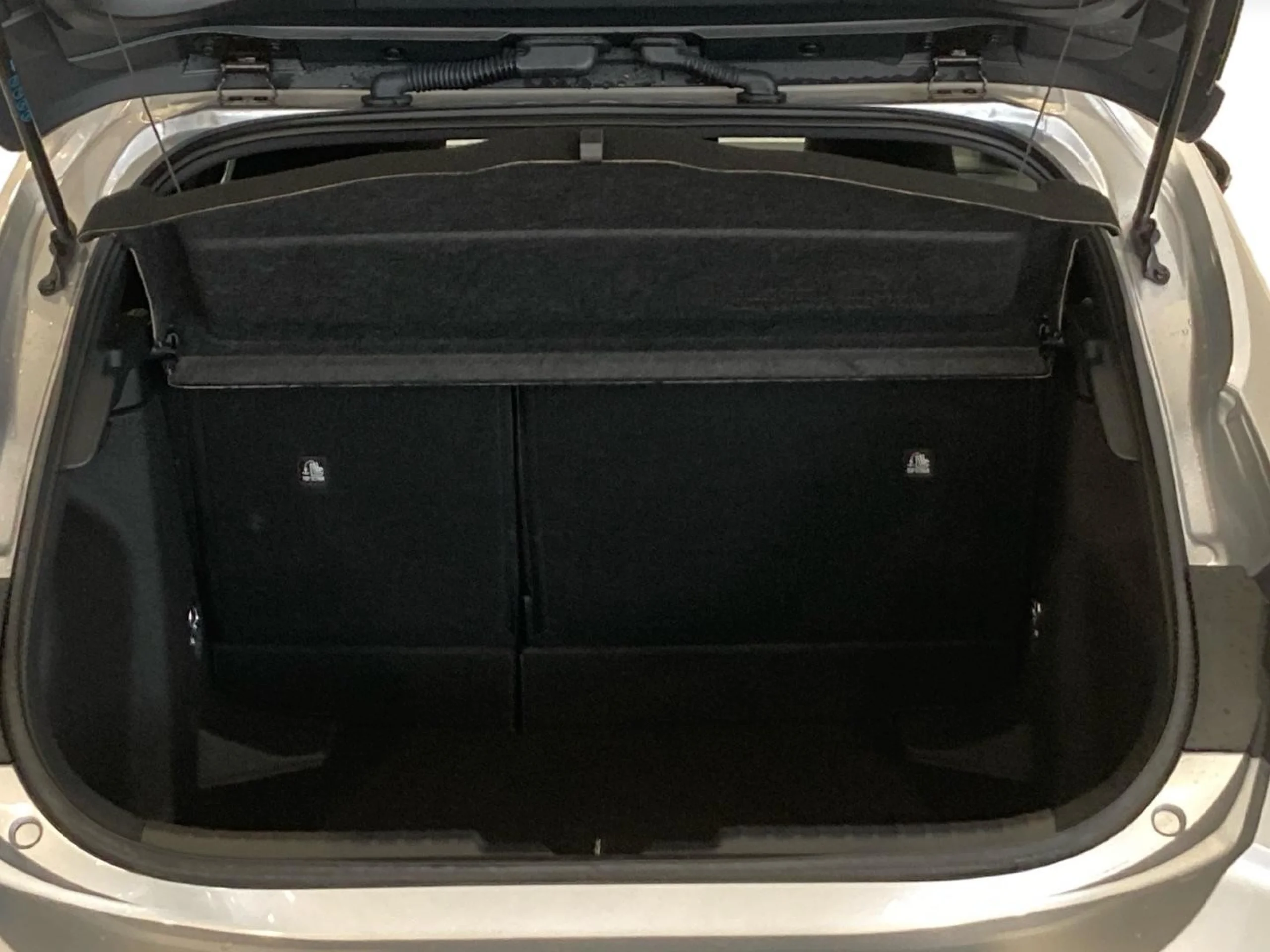 Toyota Corolla 140H GR Sport - Foto 7