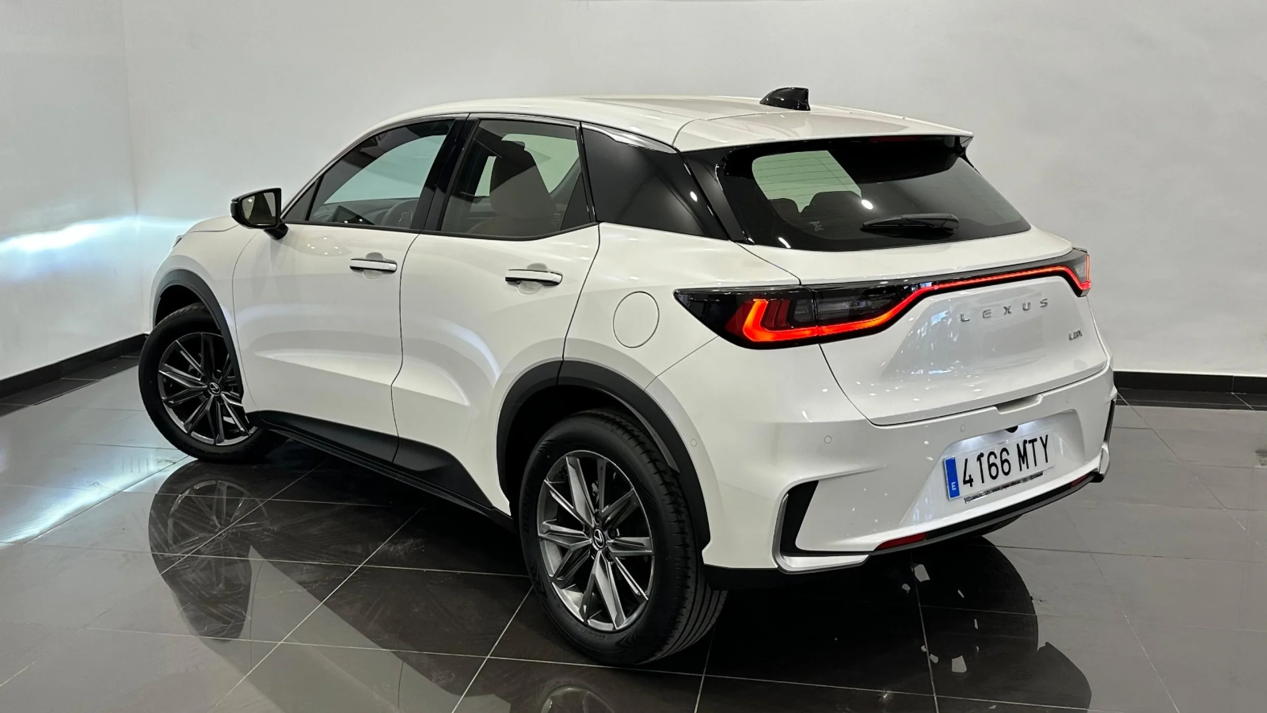 Lexus LBX RELAX+ 2WD - Foto 3