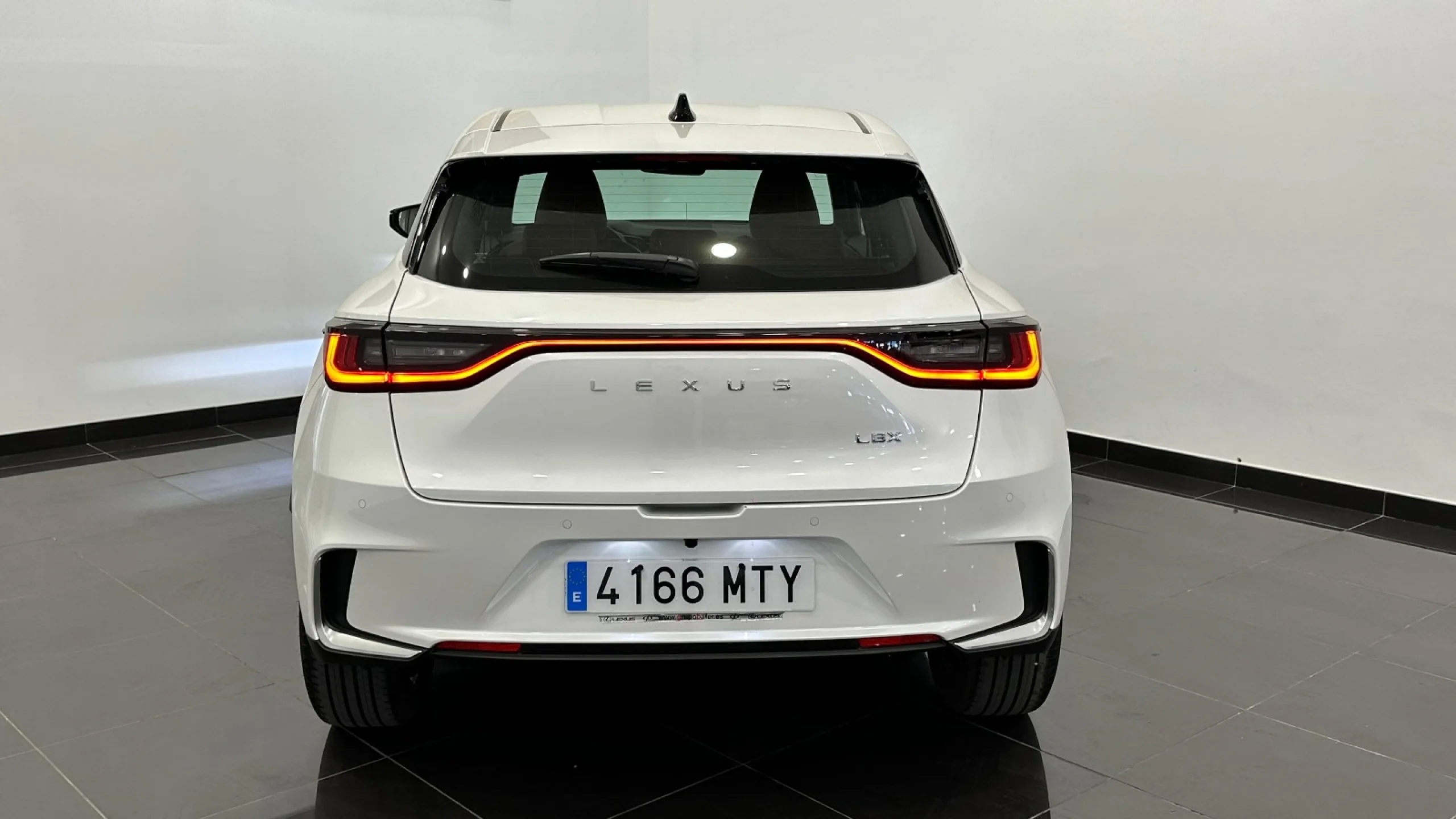 Lexus LBX RELAX+ 2WD - Foto 4