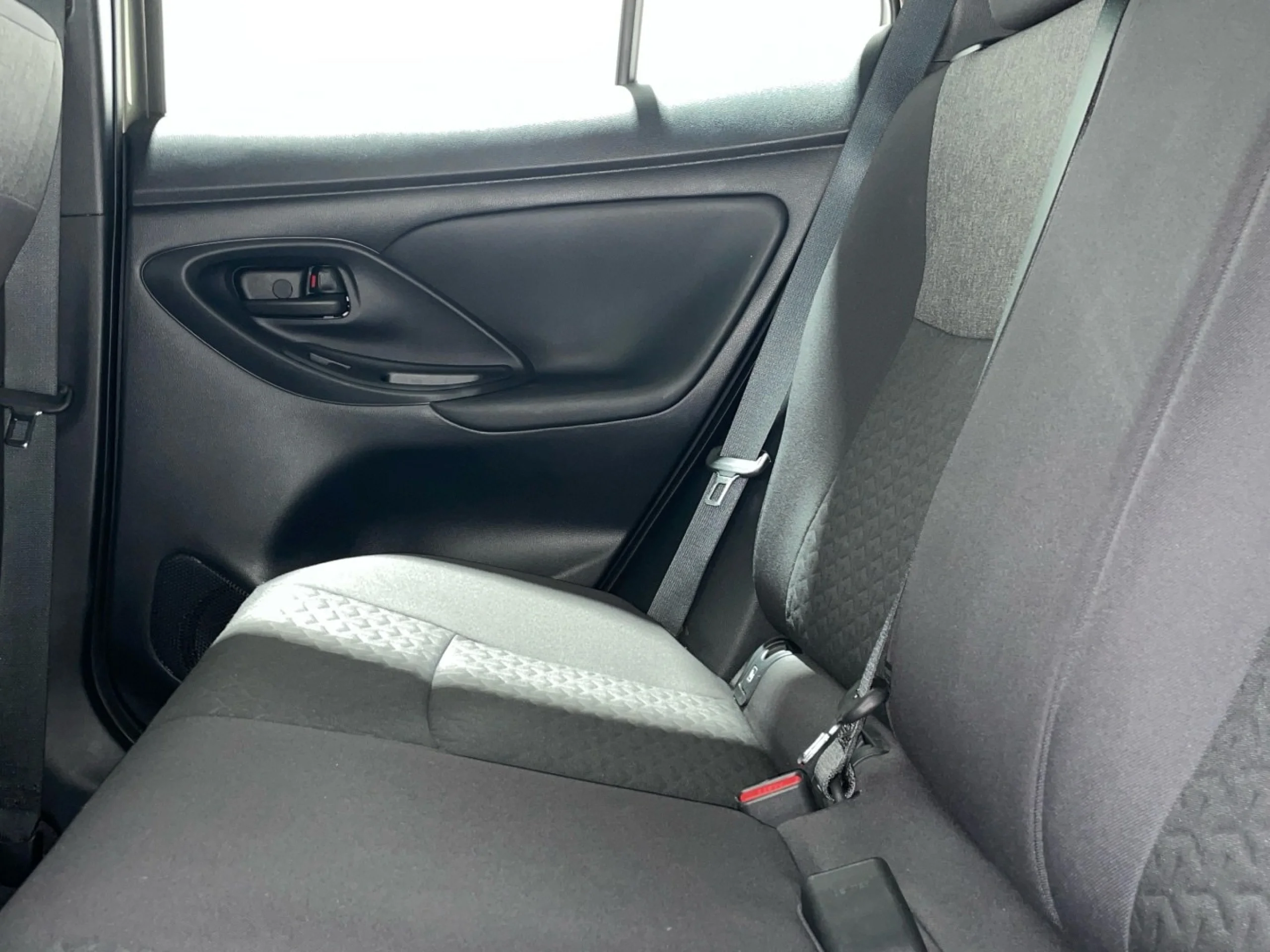 Toyota Yaris Cross Active Plus 120H - Foto 12