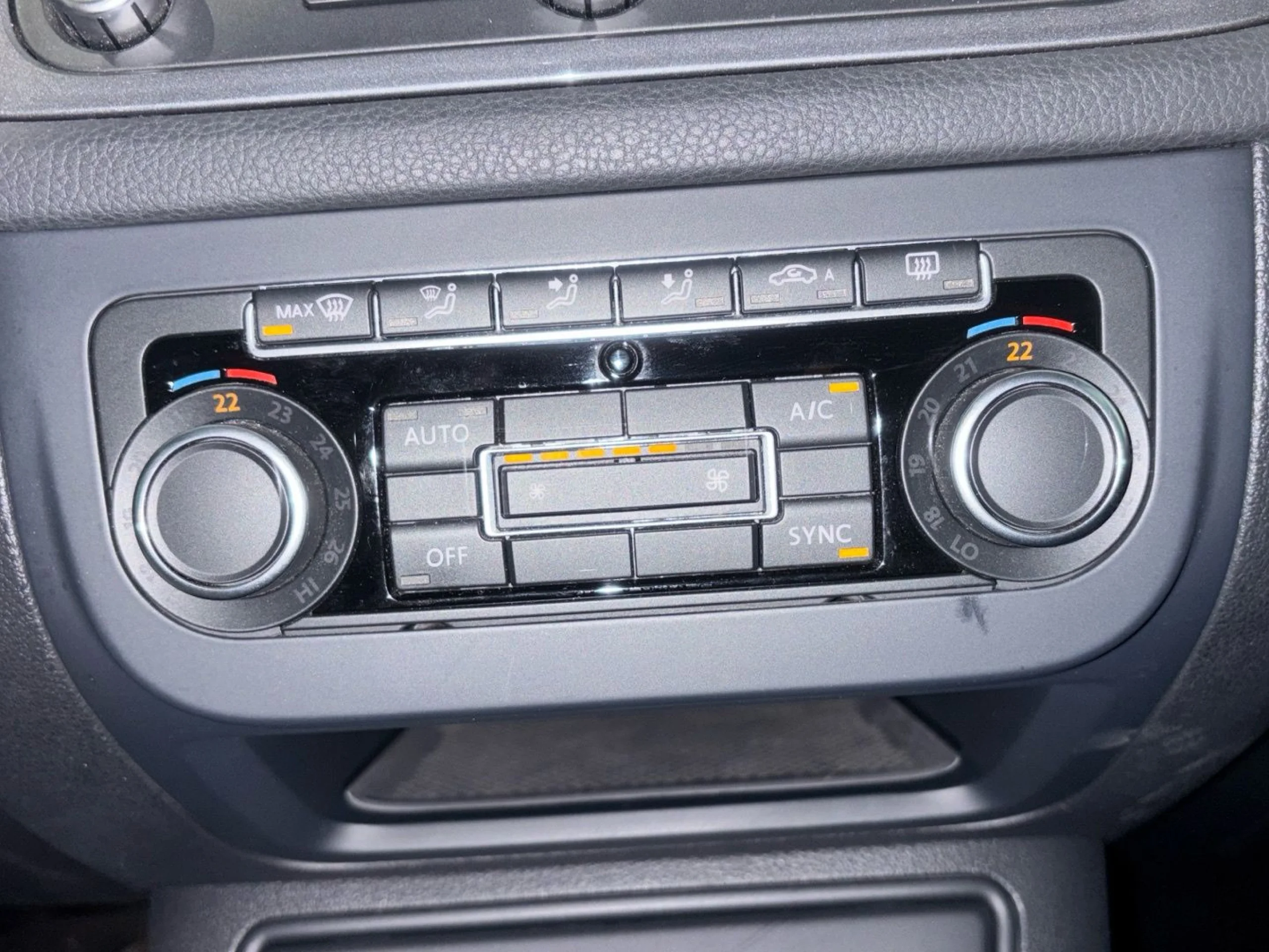 Volkswagen Tiguan T1 2.0 TDI 110CV - Foto 9