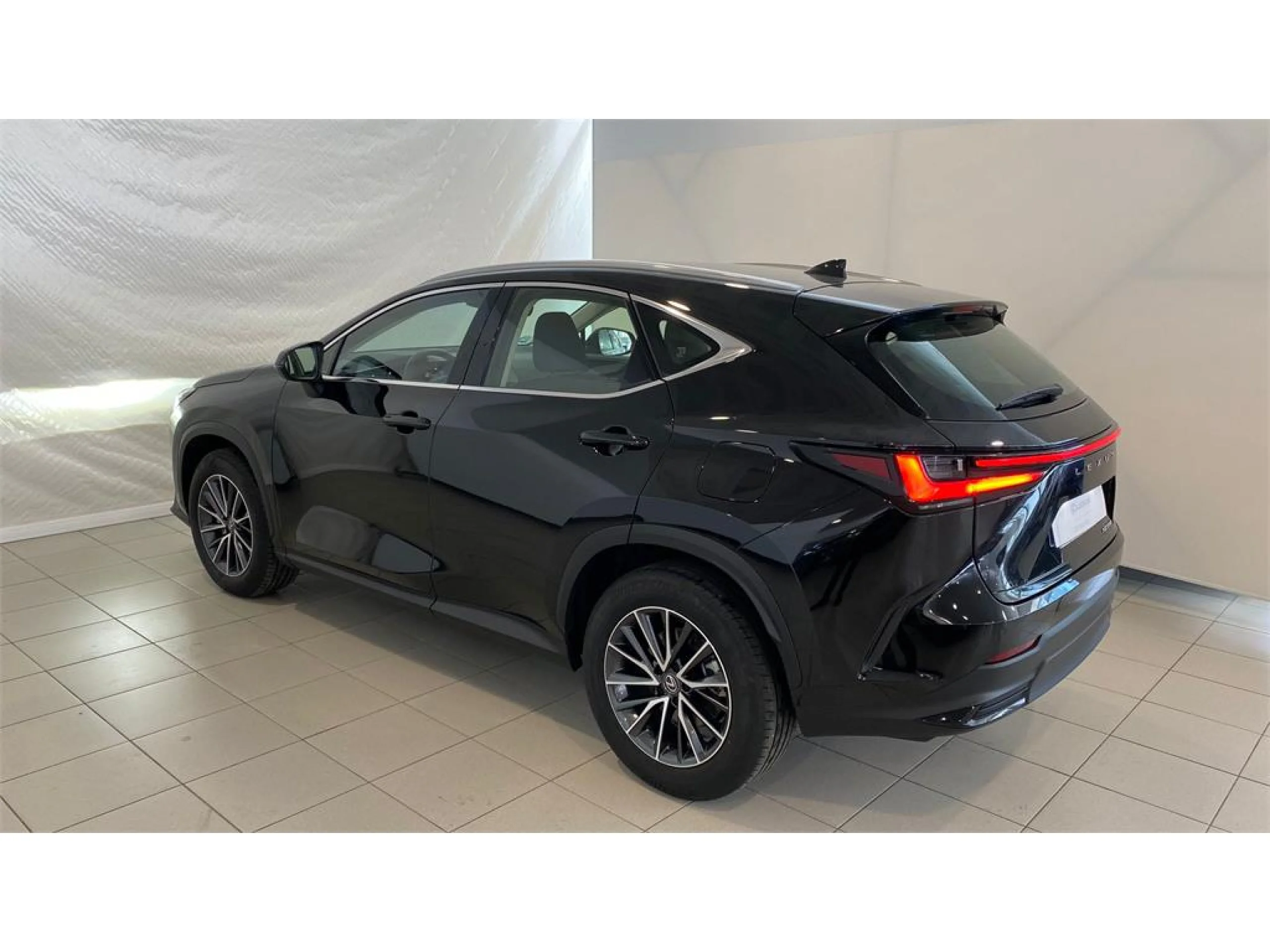 Lexus NX 450h+ EXECUTIVE 4WD - Foto 4