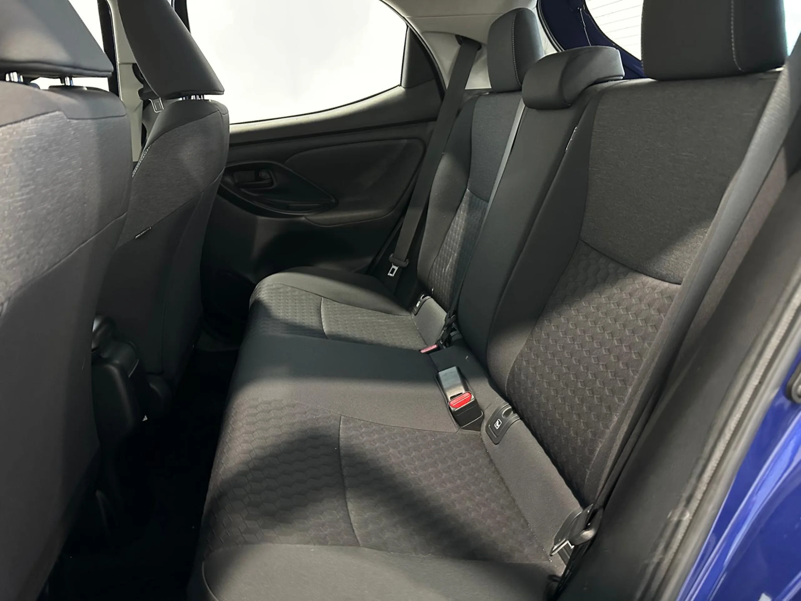 Toyota Yaris 1.5 120h Active Plus - Foto 17