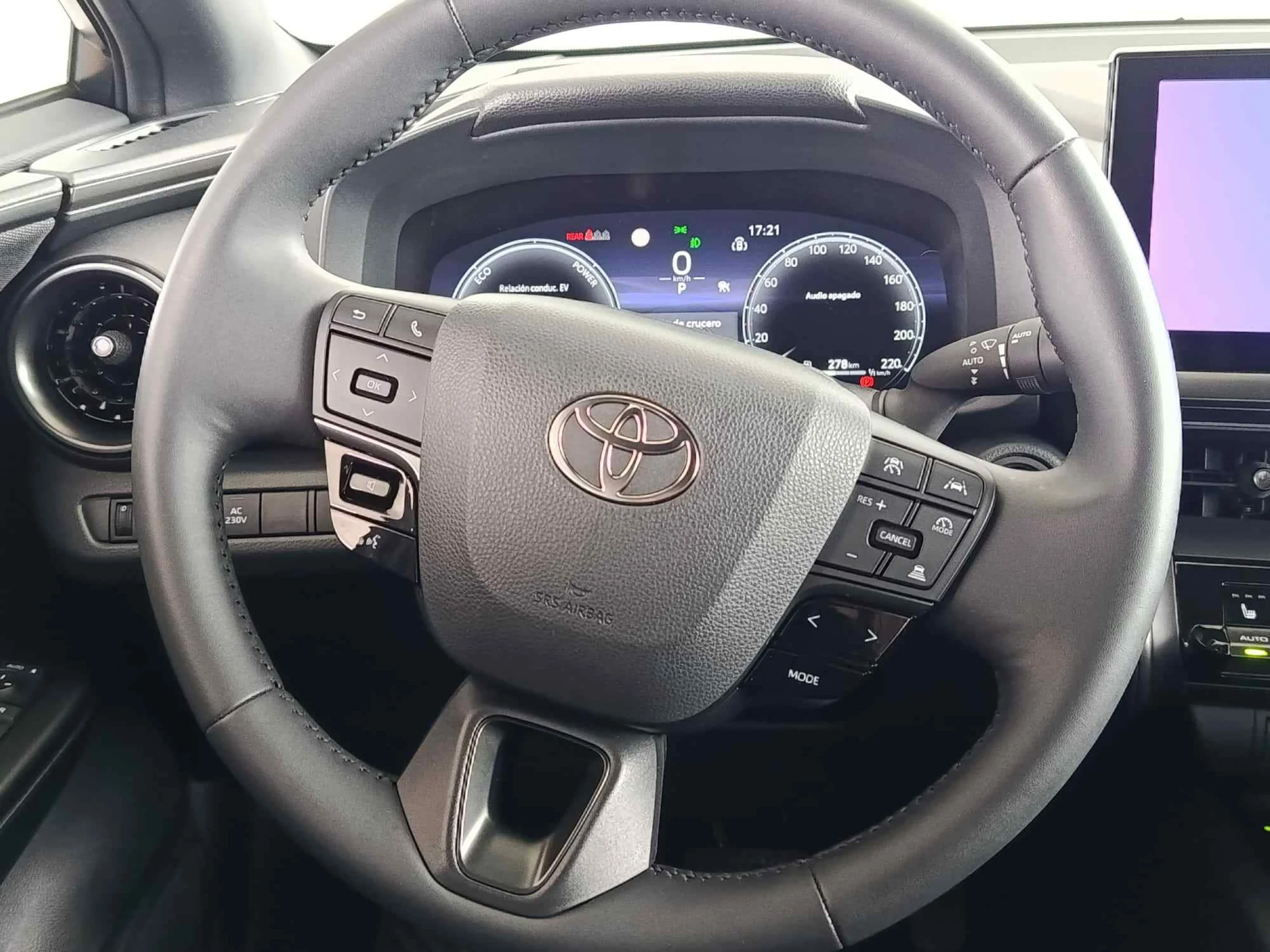 Toyota C-HR 220PH Advance - Foto 14