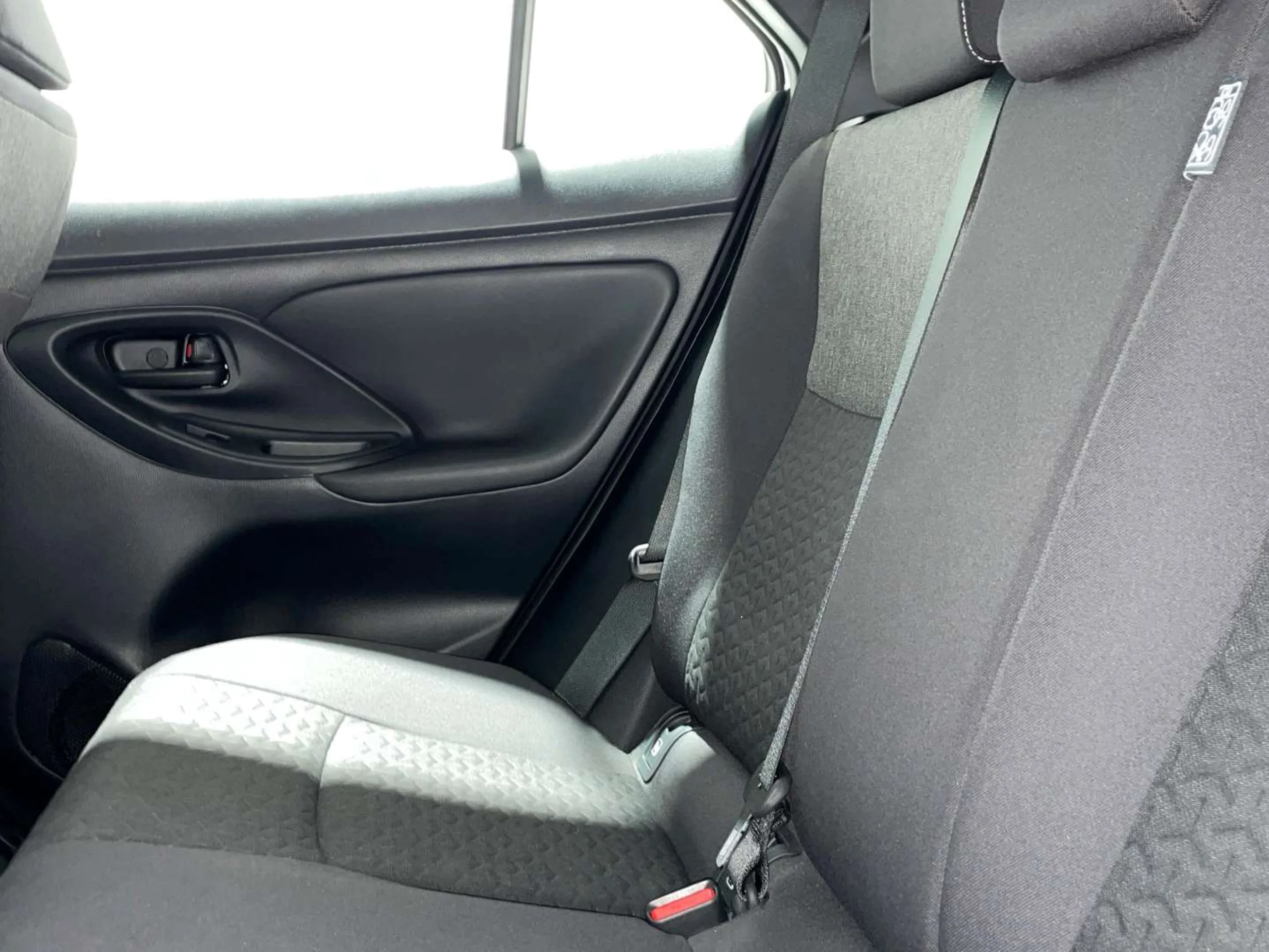 Toyota Yaris Cross 120H Active Tech - Foto 9