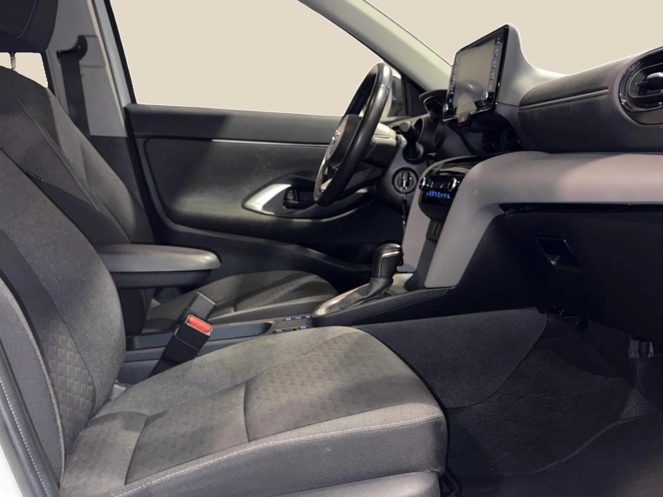 Toyota Yaris Cross 120H Business Plus - Foto 10