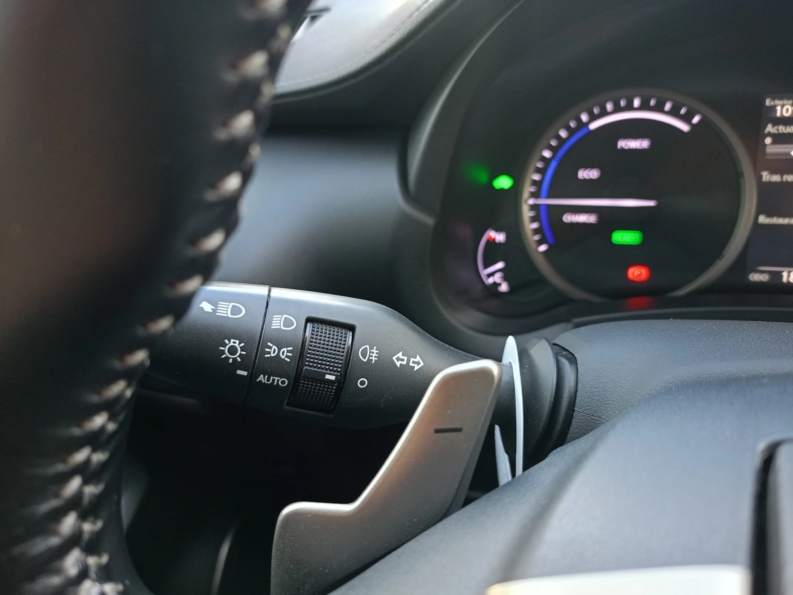 Lexus NX 300h NX300H PREMIUM 2WD - Foto 12