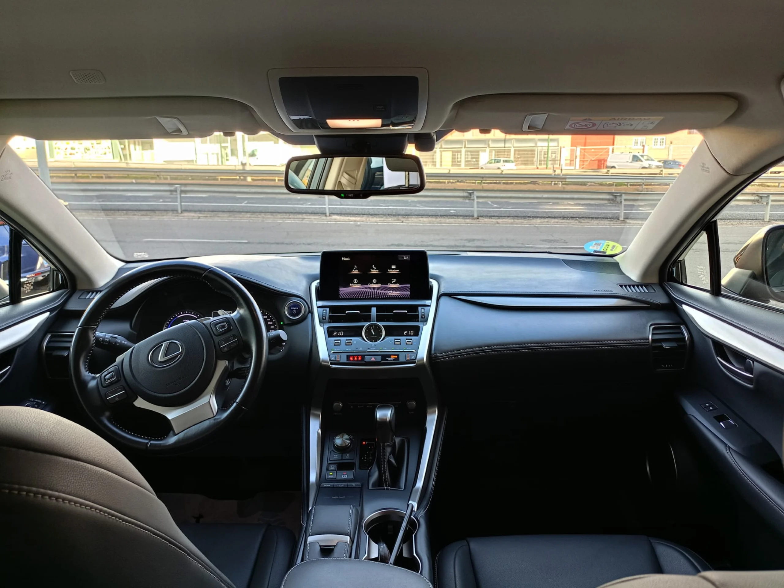 Lexus NX 300h NX300H PREMIUM 2WD - Foto 13