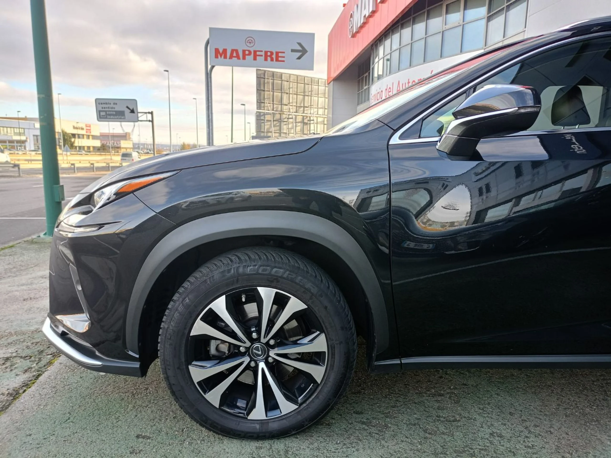 Lexus NX 300h NX300H PREMIUM 2WD - Foto 22