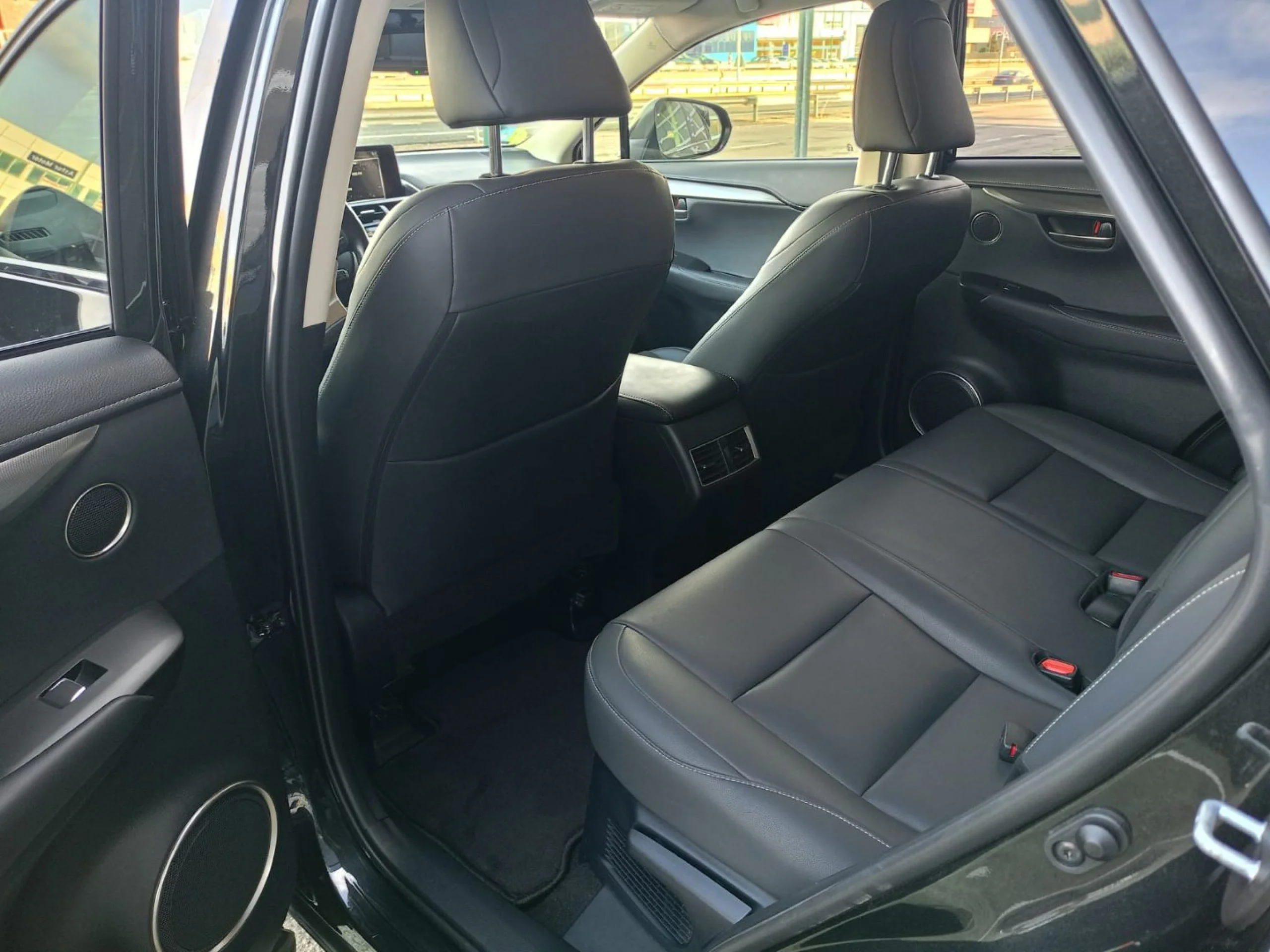 Lexus NX 300h NX300H PREMIUM 2WD - Foto 23