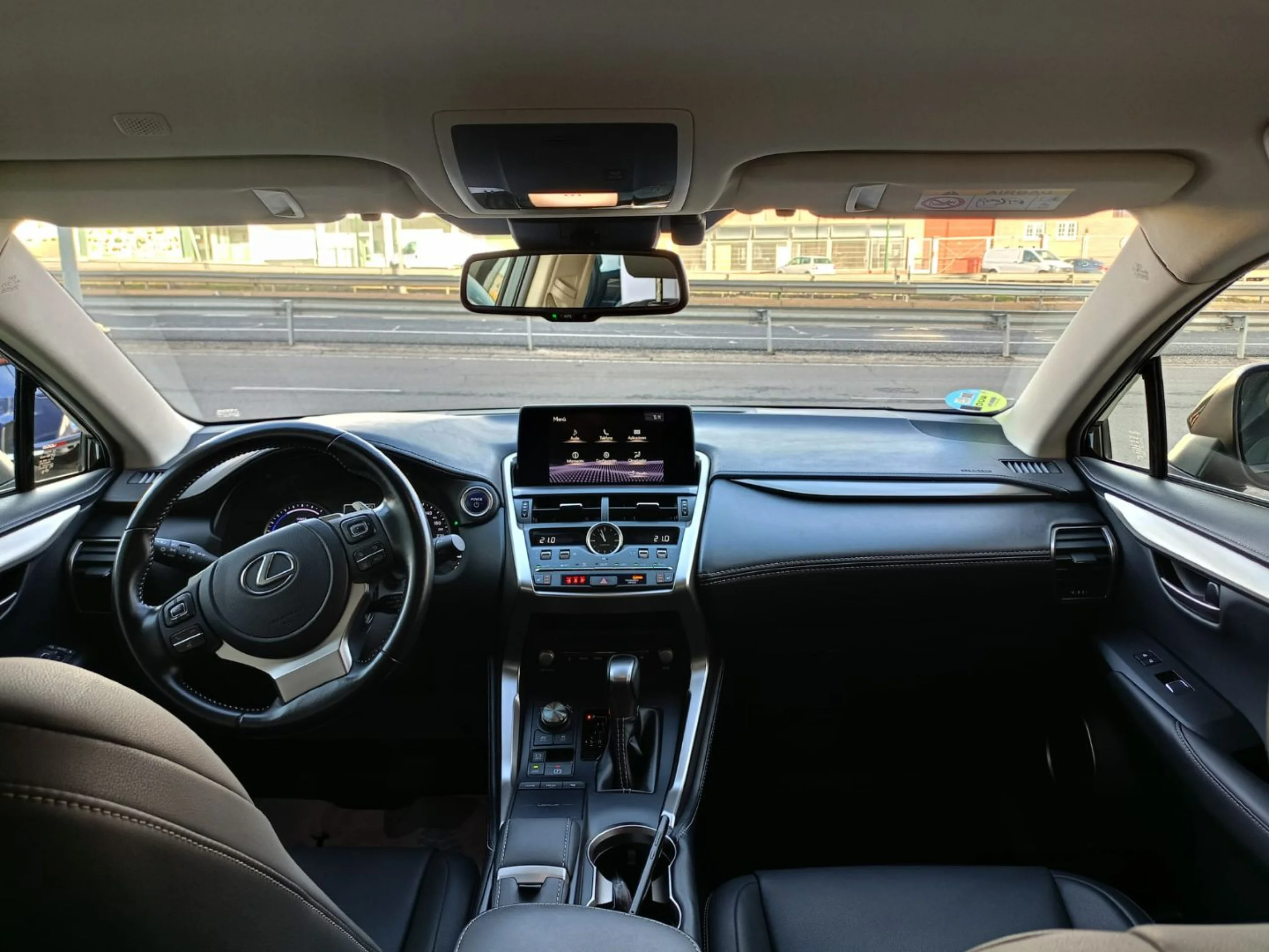 Lexus NX 300h NX300H PREMIUM 2WD - Foto 35