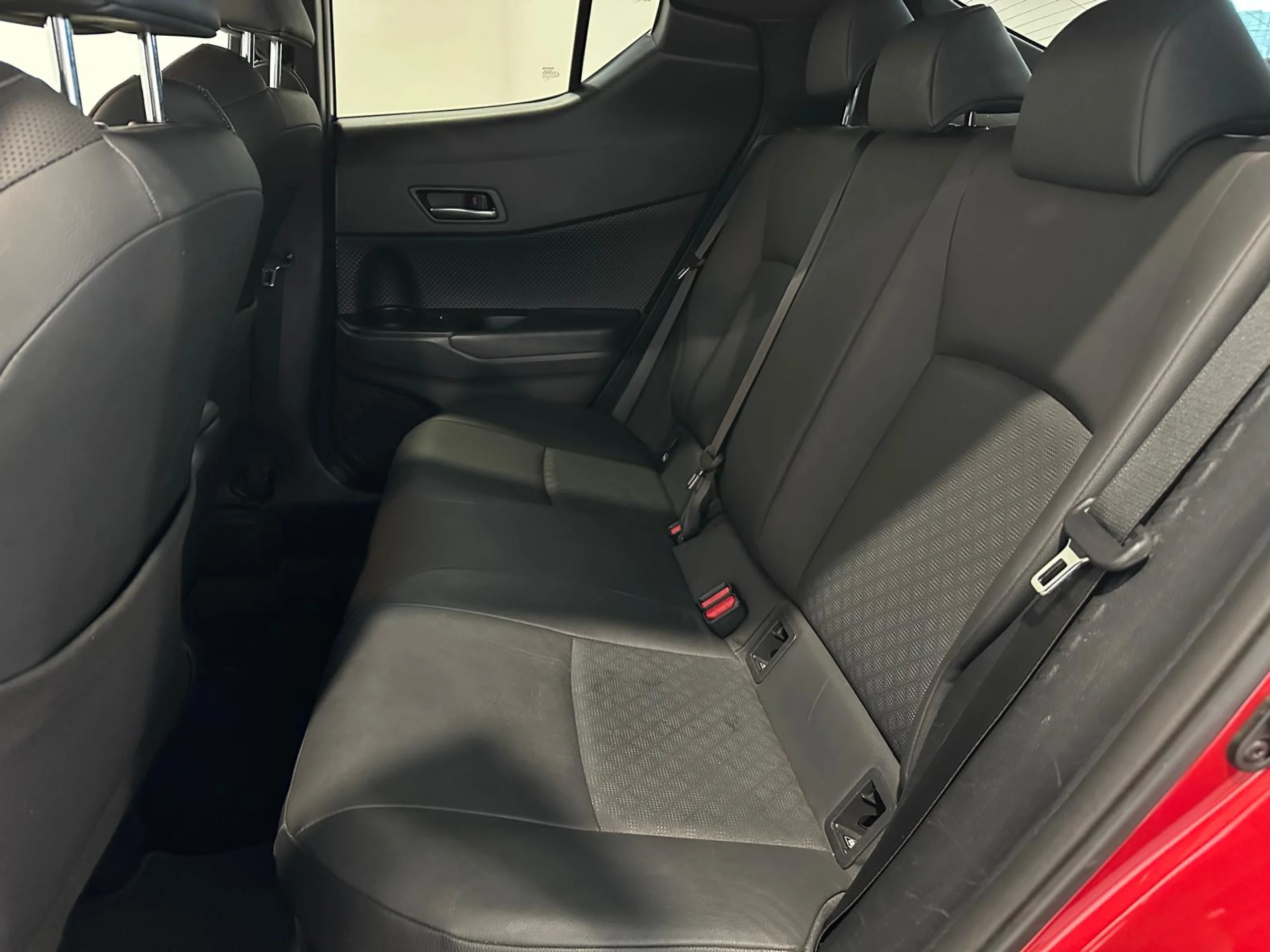 Toyota C-HR 180H Advance Luxury - Foto 7