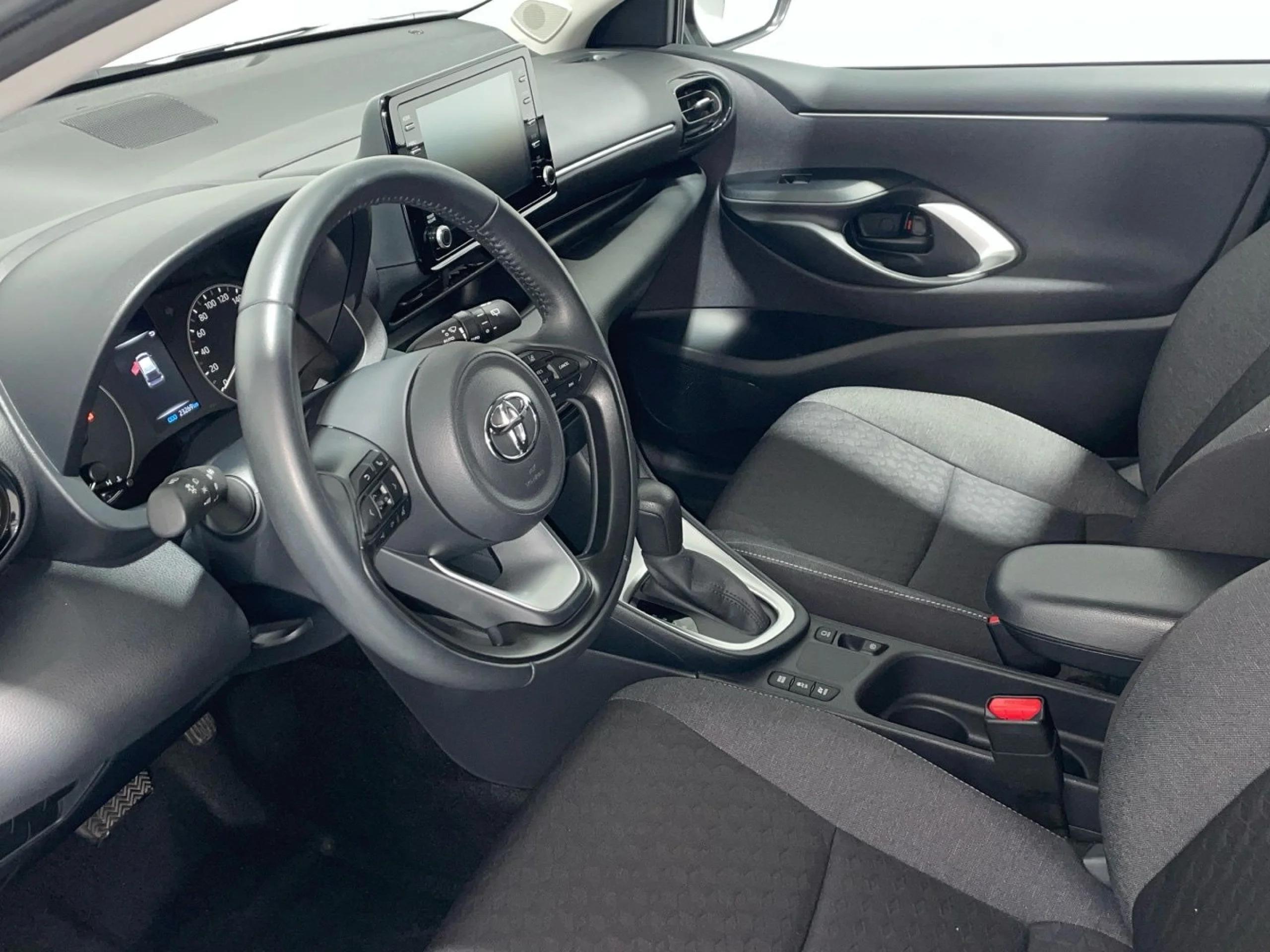 Toyota Yaris Active Tech 120H - Foto 6