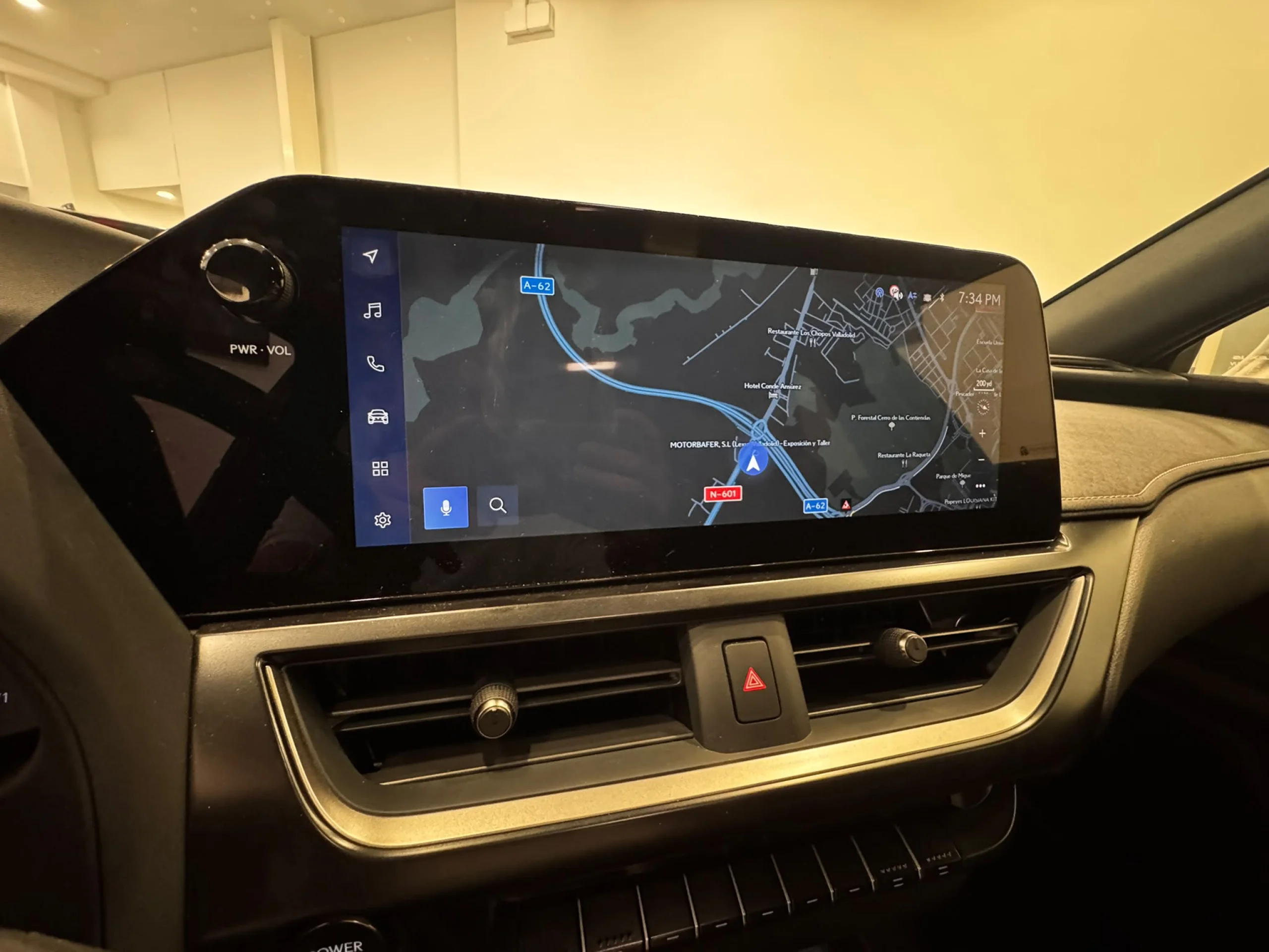 Lexus UX300h F SPORT LEGEND - Foto 8