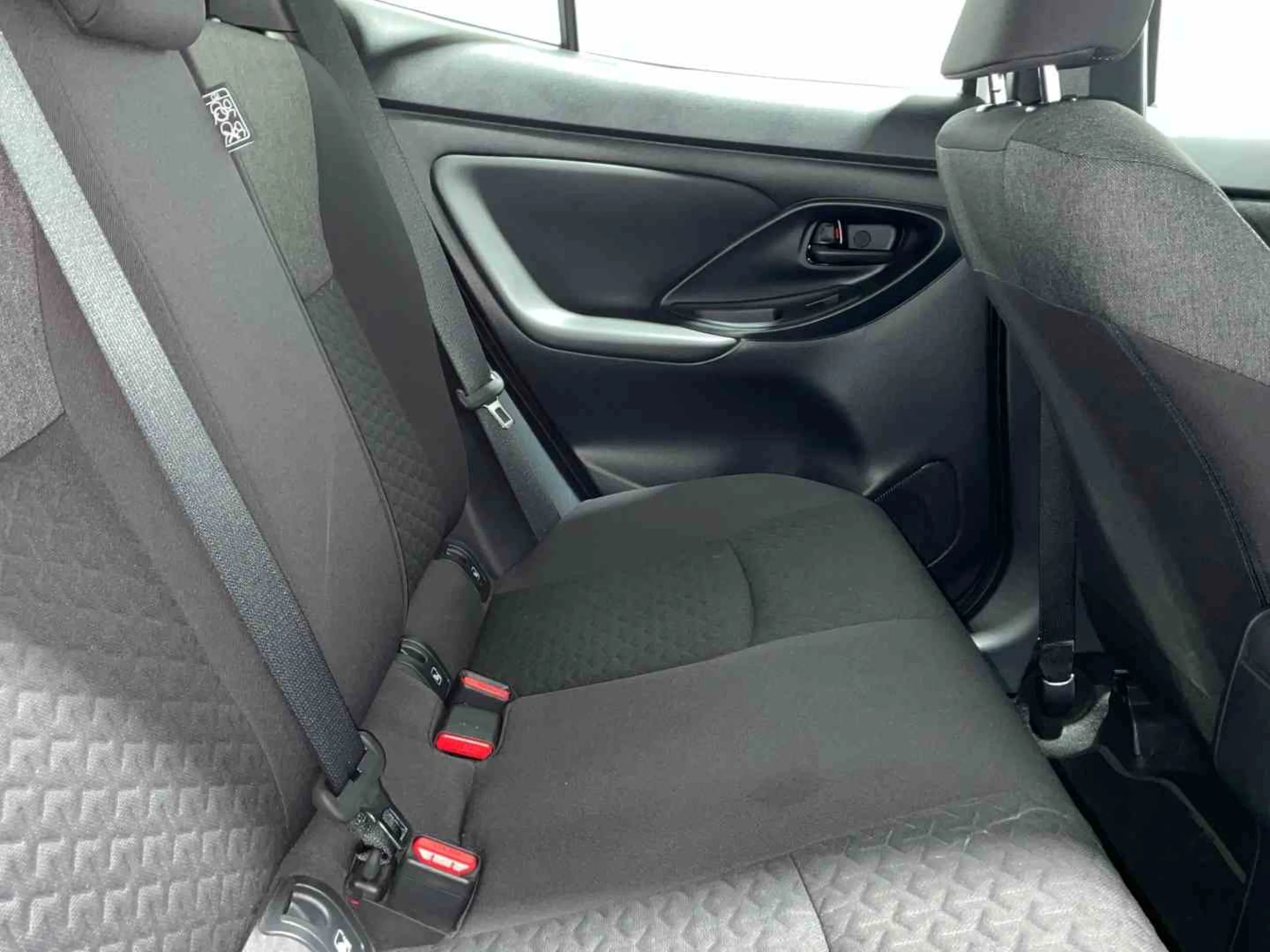 Toyota Yaris Cross 120H Active Tech - Foto 6