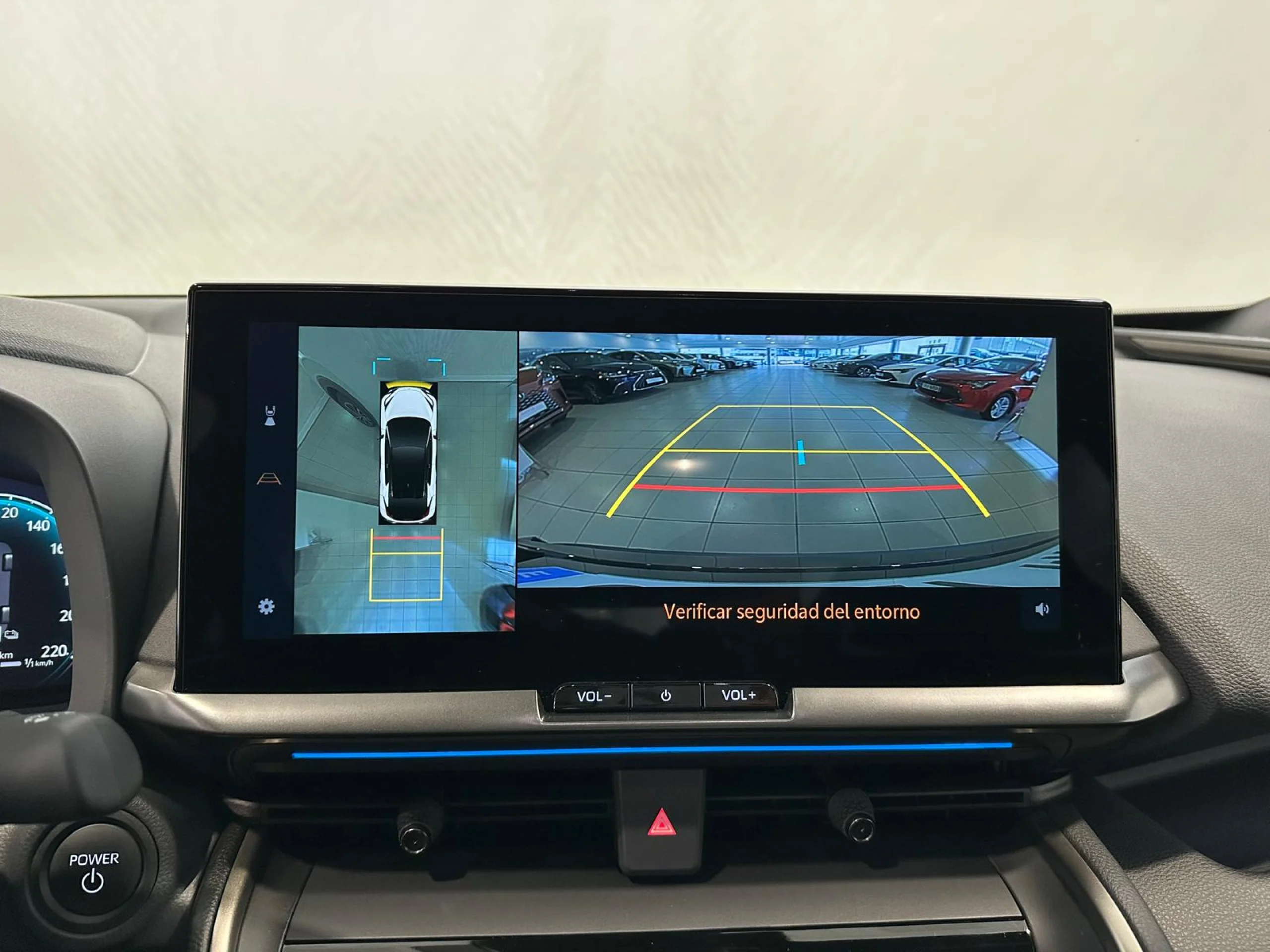 Toyota C-HR 200H Premier Edition - Foto 10