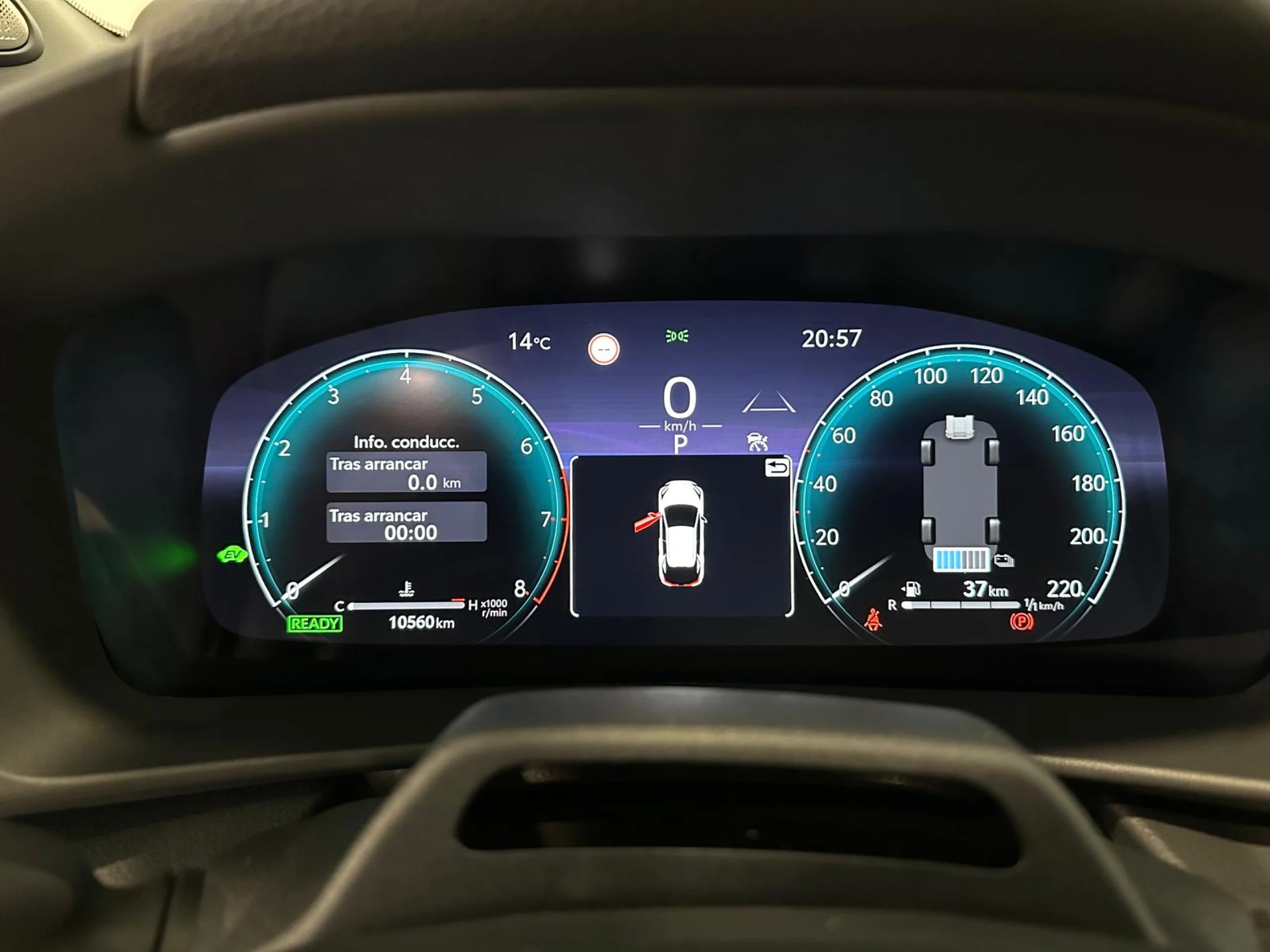 Toyota C-HR 200H Premier Edition - Foto 17