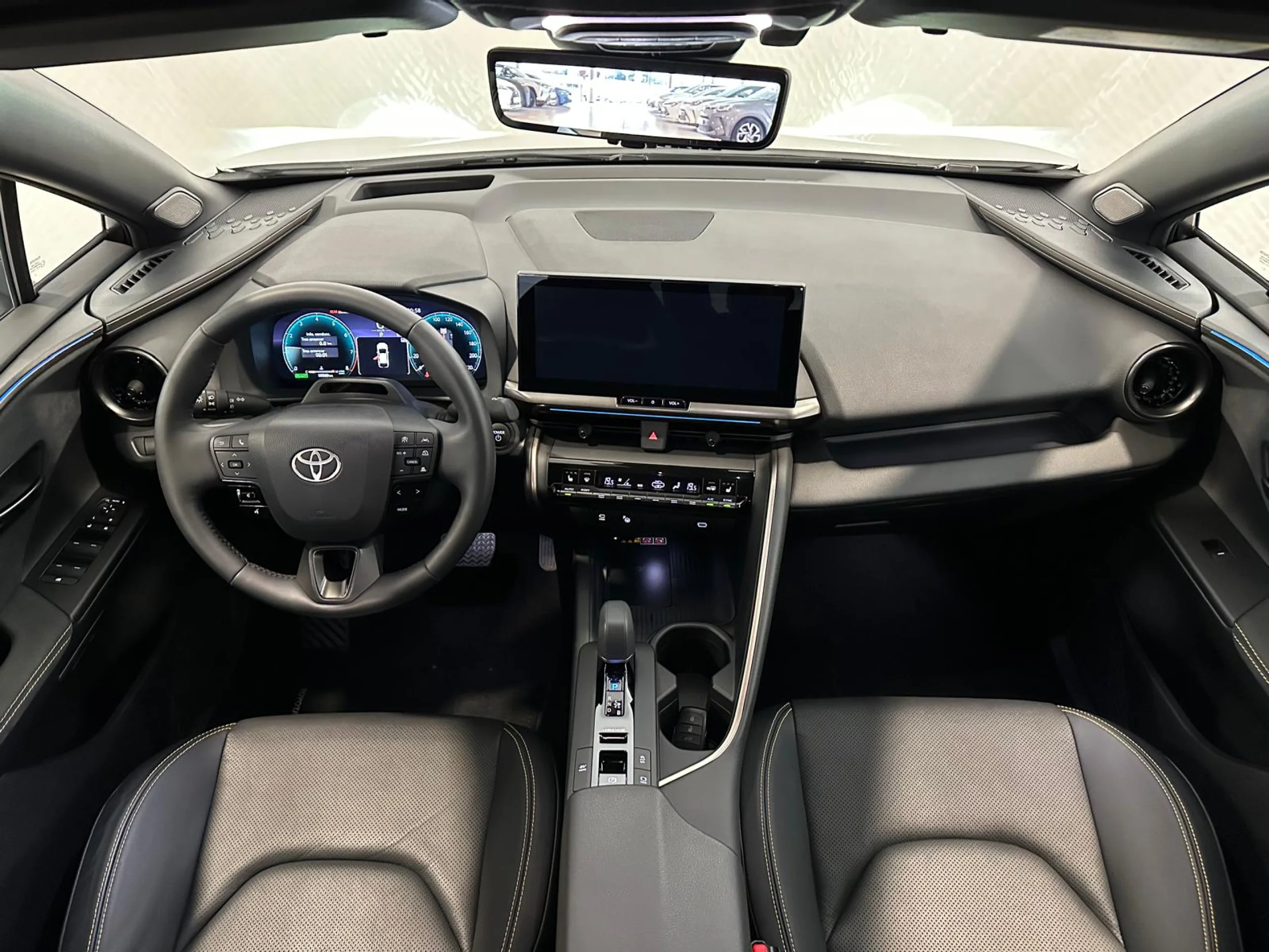 Toyota C-HR 200H Premier Edition - Foto 19